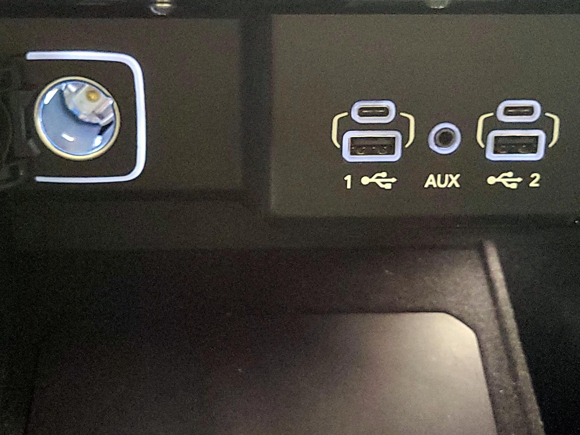 Thumbnail: 2023 Jeep Wagoneer - 19