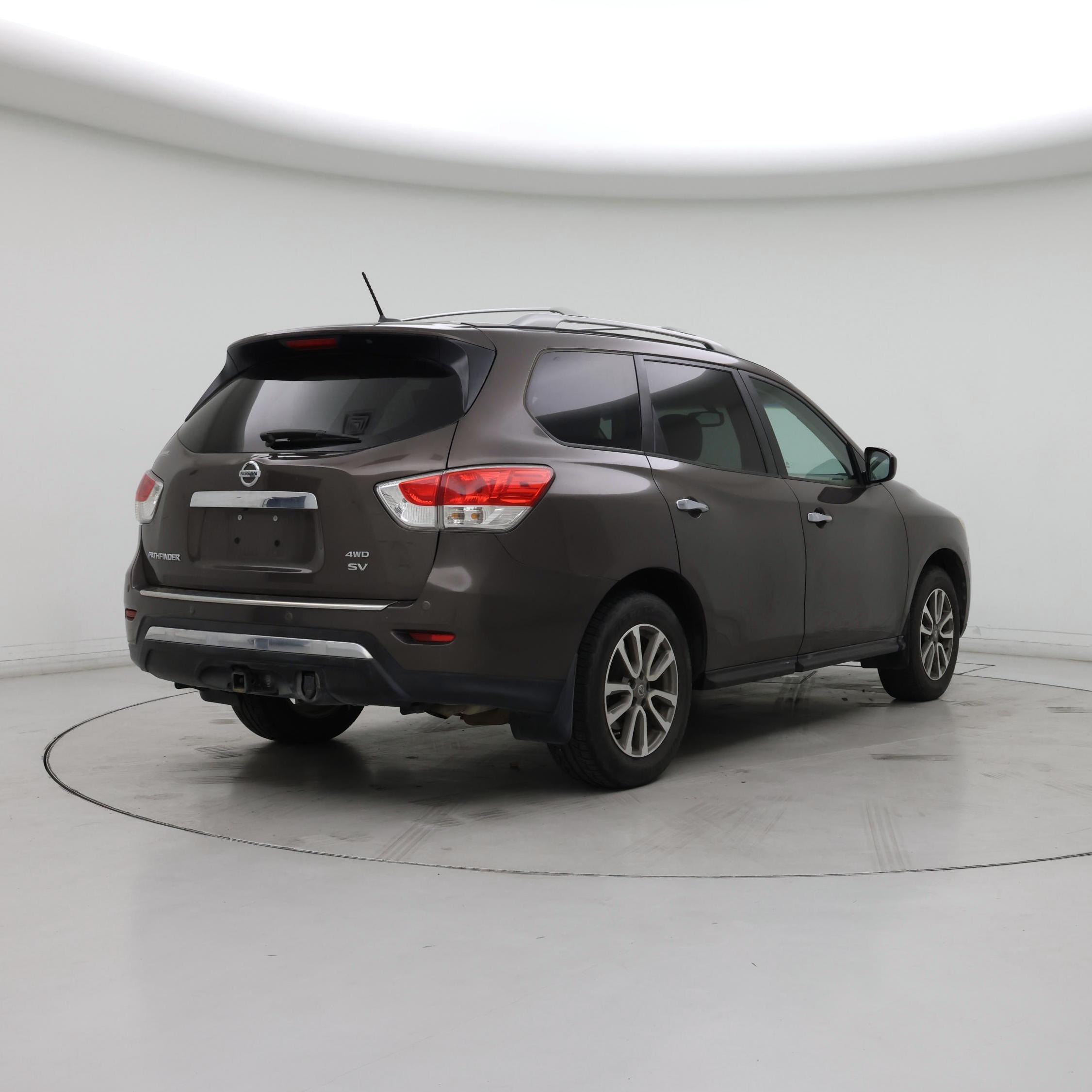 Thumbnail: 2015 Nissan Pathfinder - 8