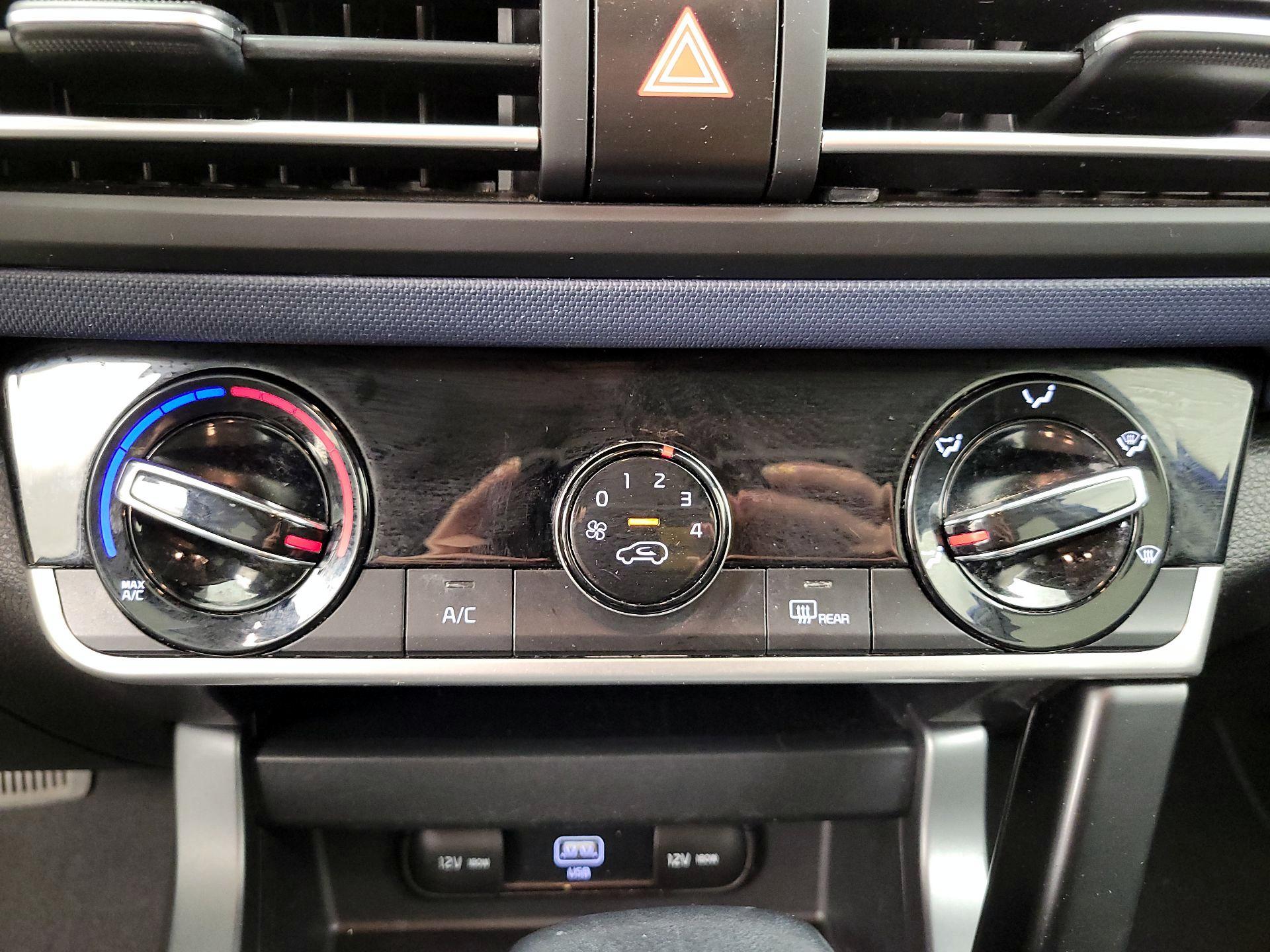 Thumbnail: 2021 Kia Seltos - 16