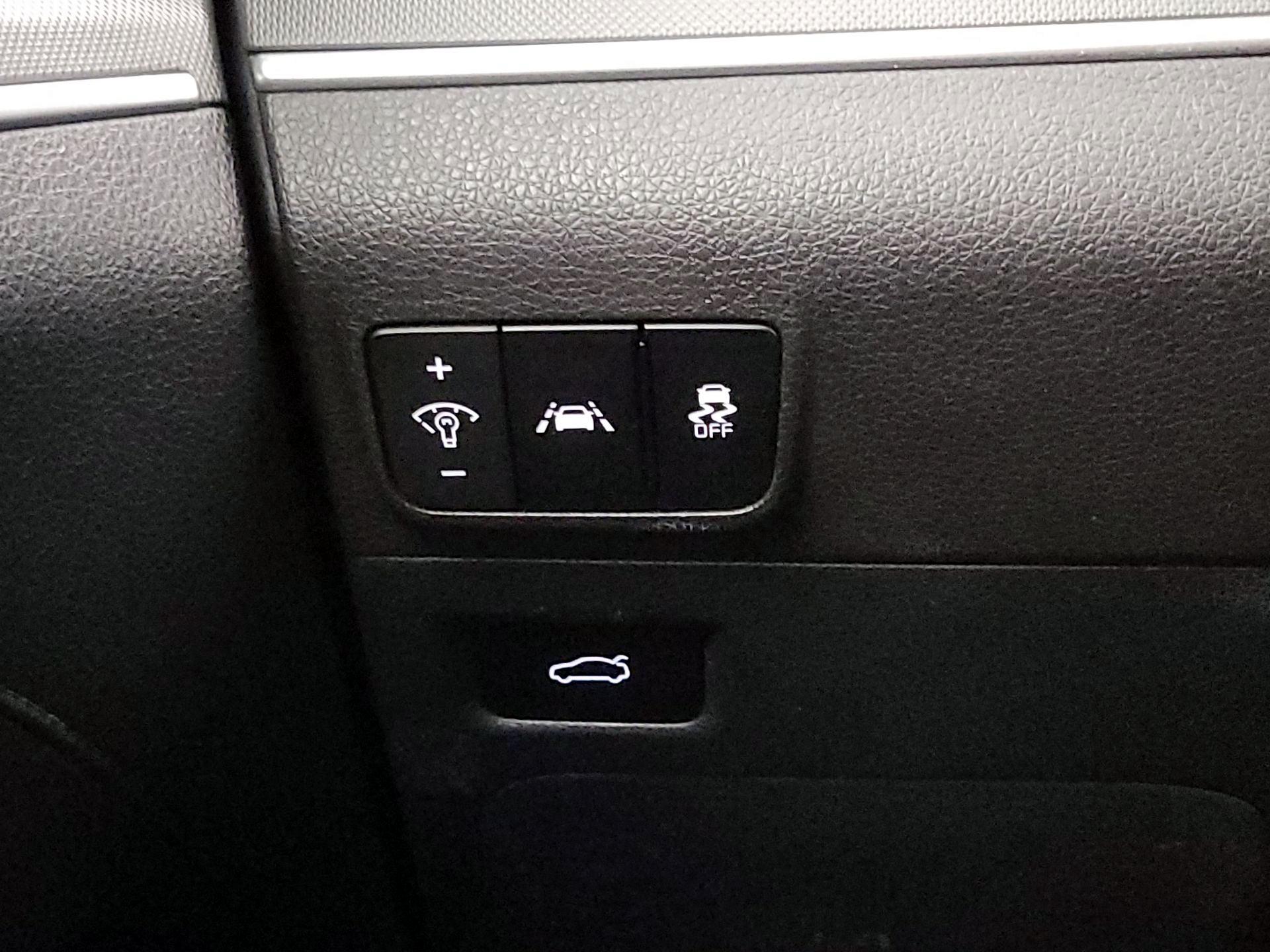 Thumbnail: 2022 Kia K5 - 13