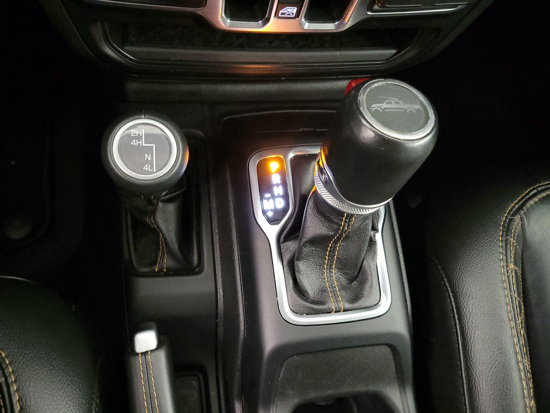 Thumbnail: 2023 Jeep Gladiator - 18