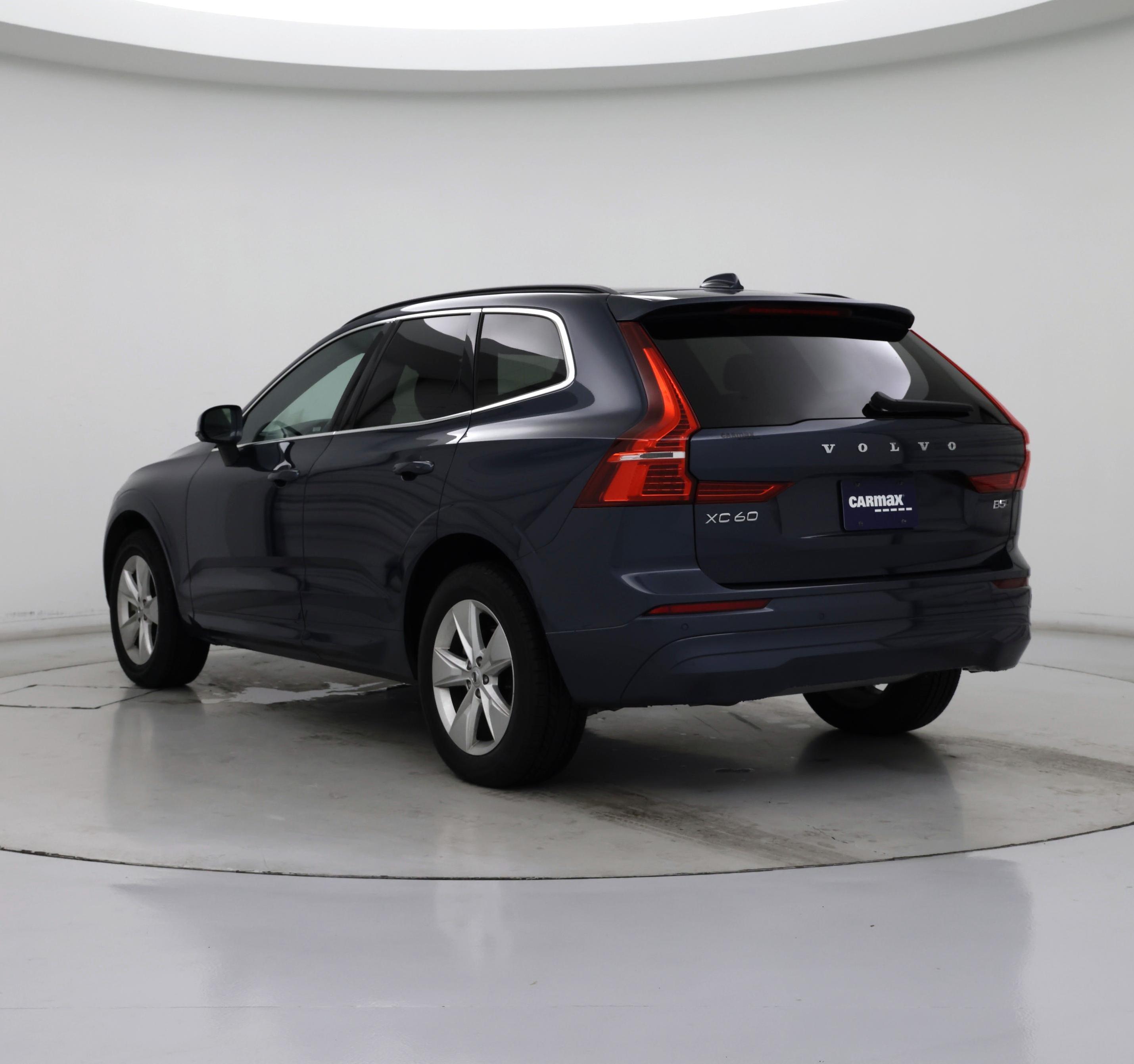 Thumbnail: 2022 Volvo XC60 - 2