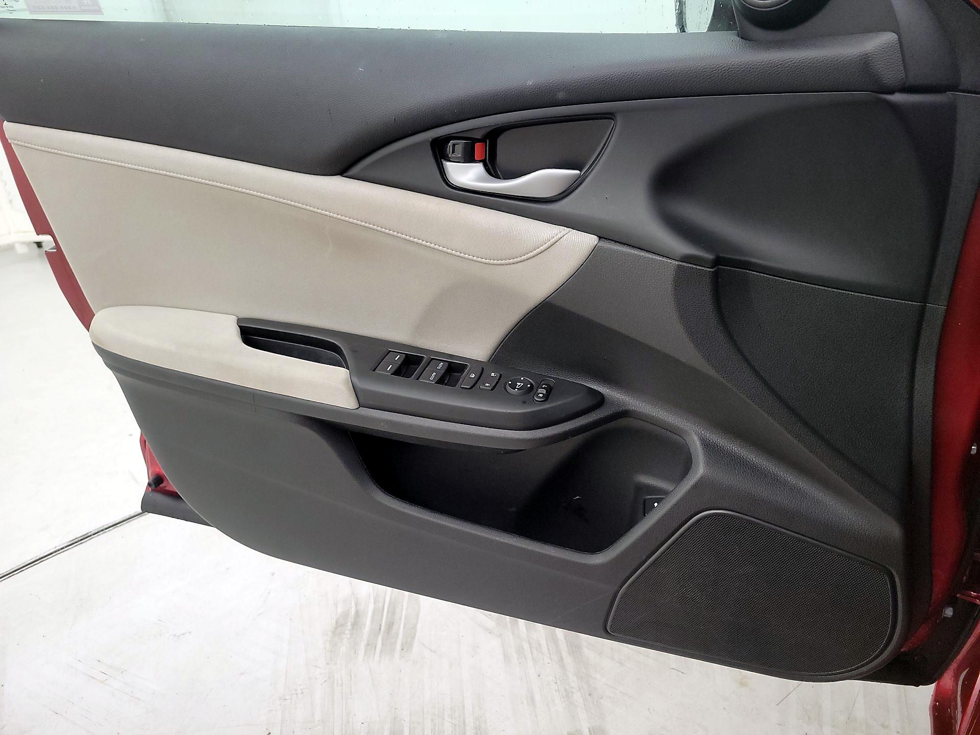 Thumbnail: 2022 Honda Insight - 12