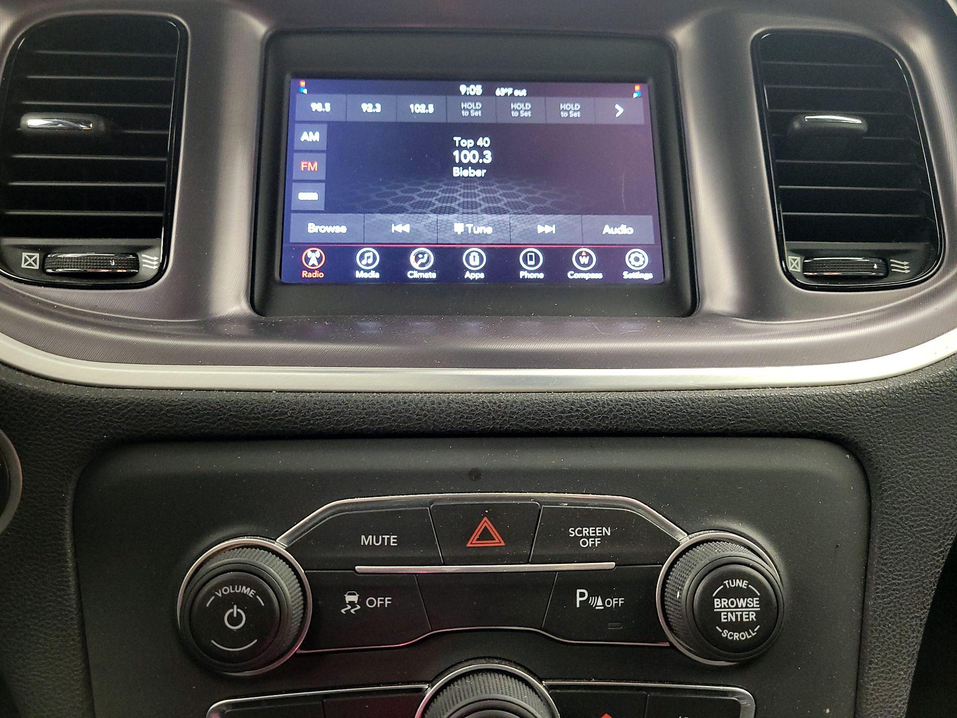 Thumbnail: 2019 Dodge Charger - 15