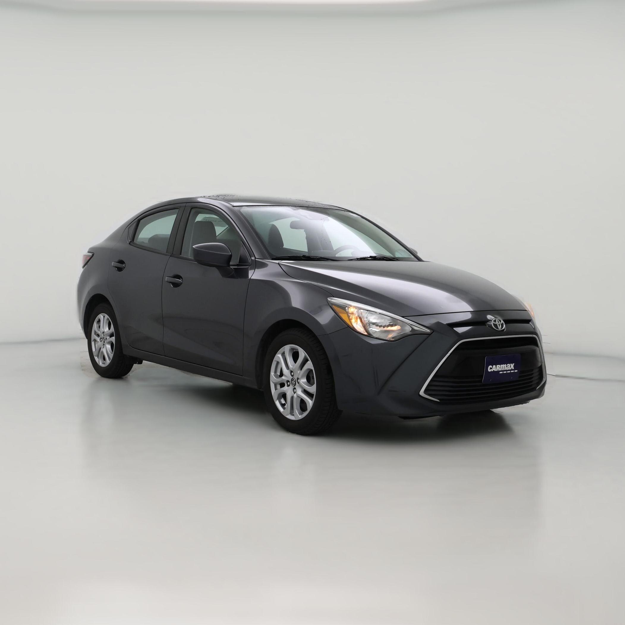 Thumbnail: 2018 Toyota Yaris iA - 1