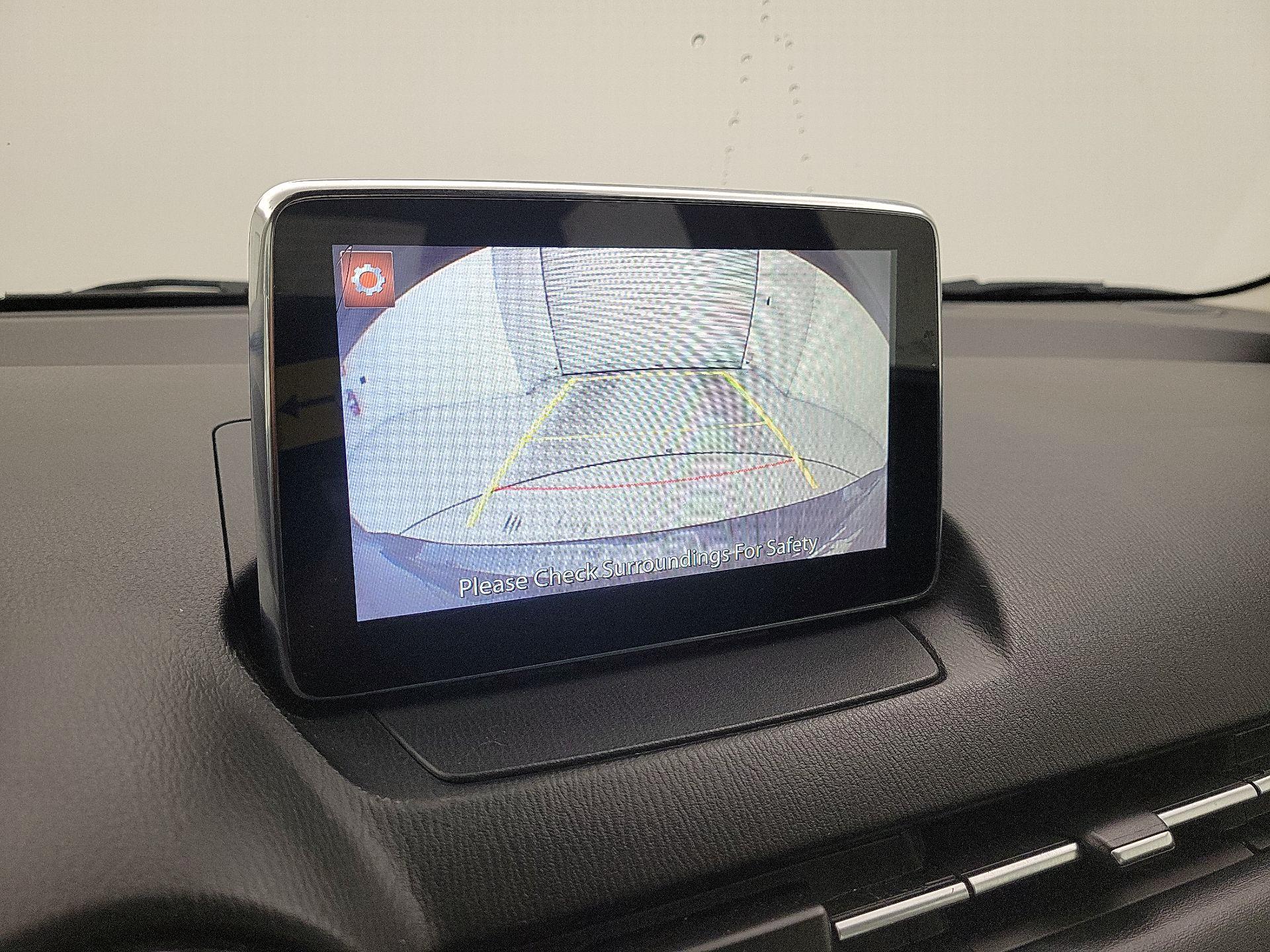 Thumbnail: 2018 Toyota Yaris iA - 14