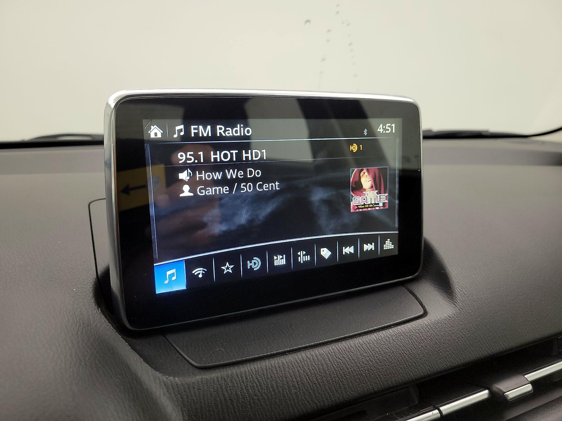 Thumbnail: 2018 Toyota Yaris iA - 15