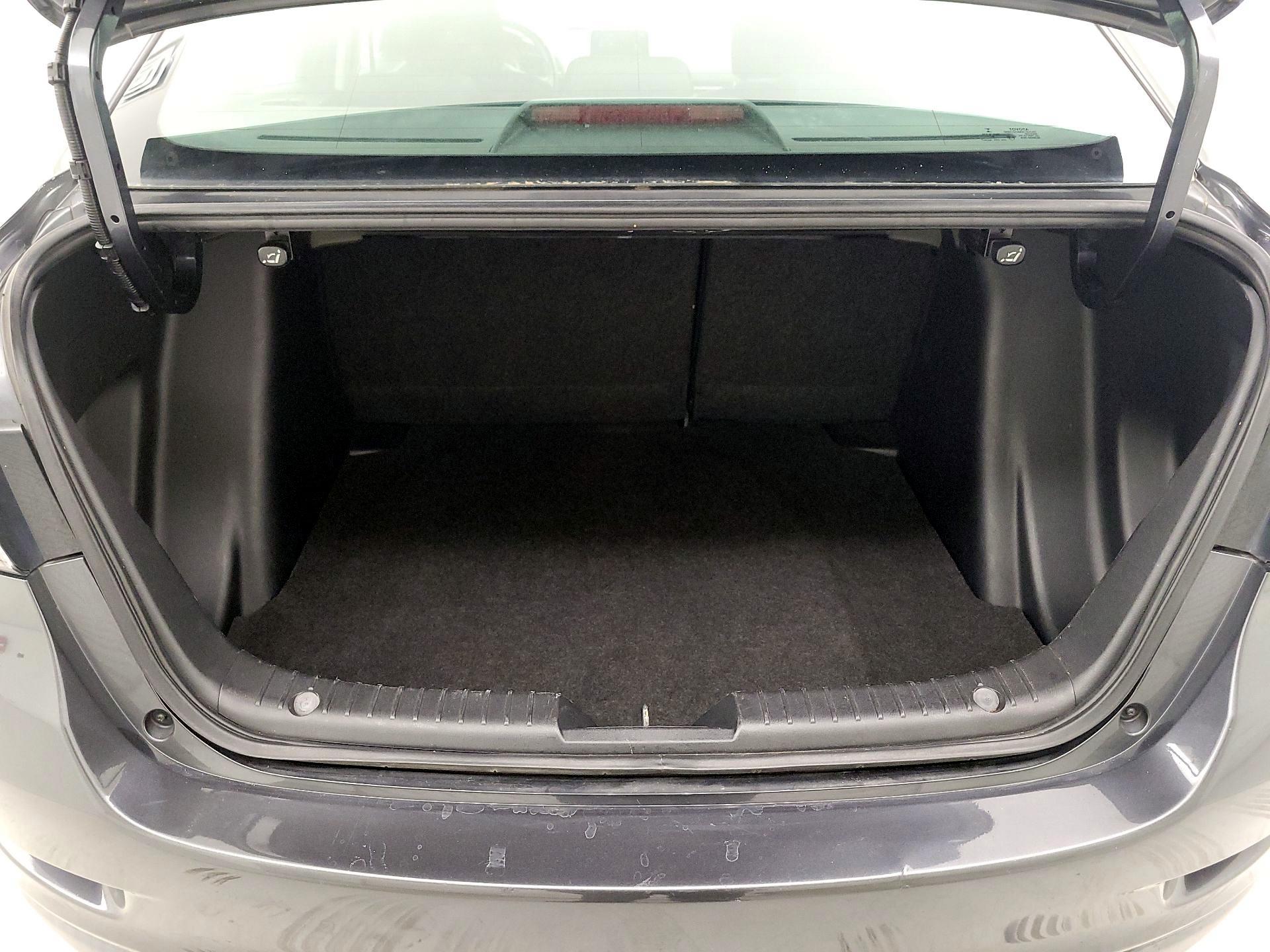 Thumbnail: 2018 Toyota Yaris iA - 20