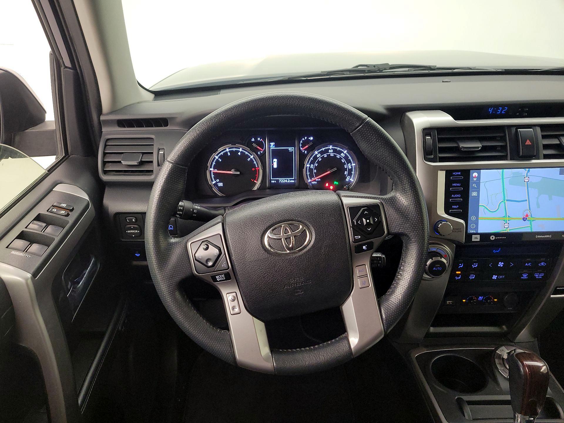 Thumbnail: 2020 Toyota 4Runner - 10