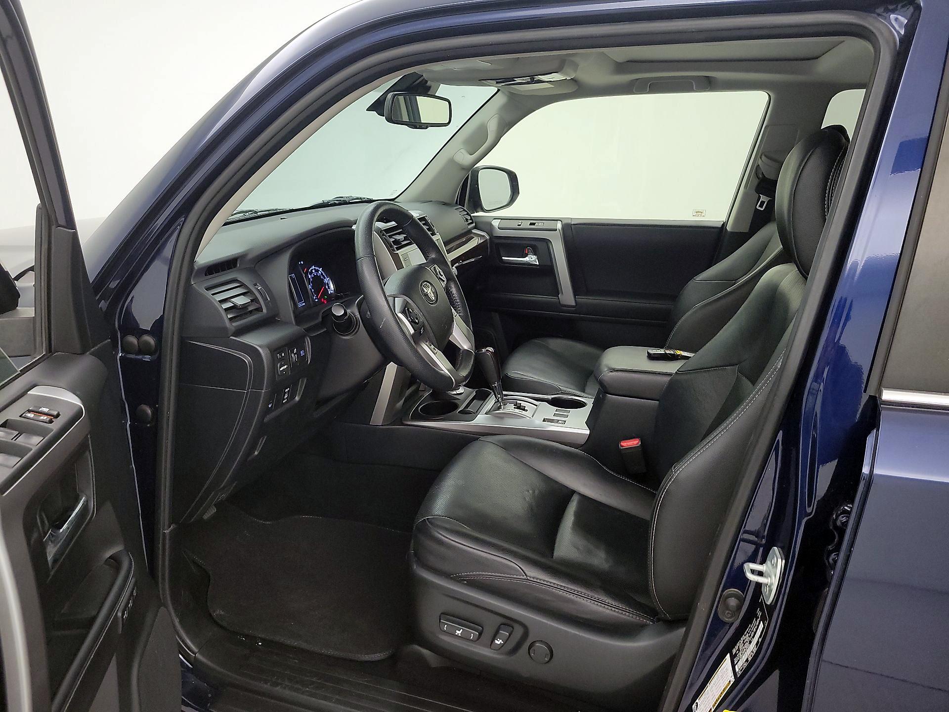 Thumbnail: 2020 Toyota 4Runner - 11