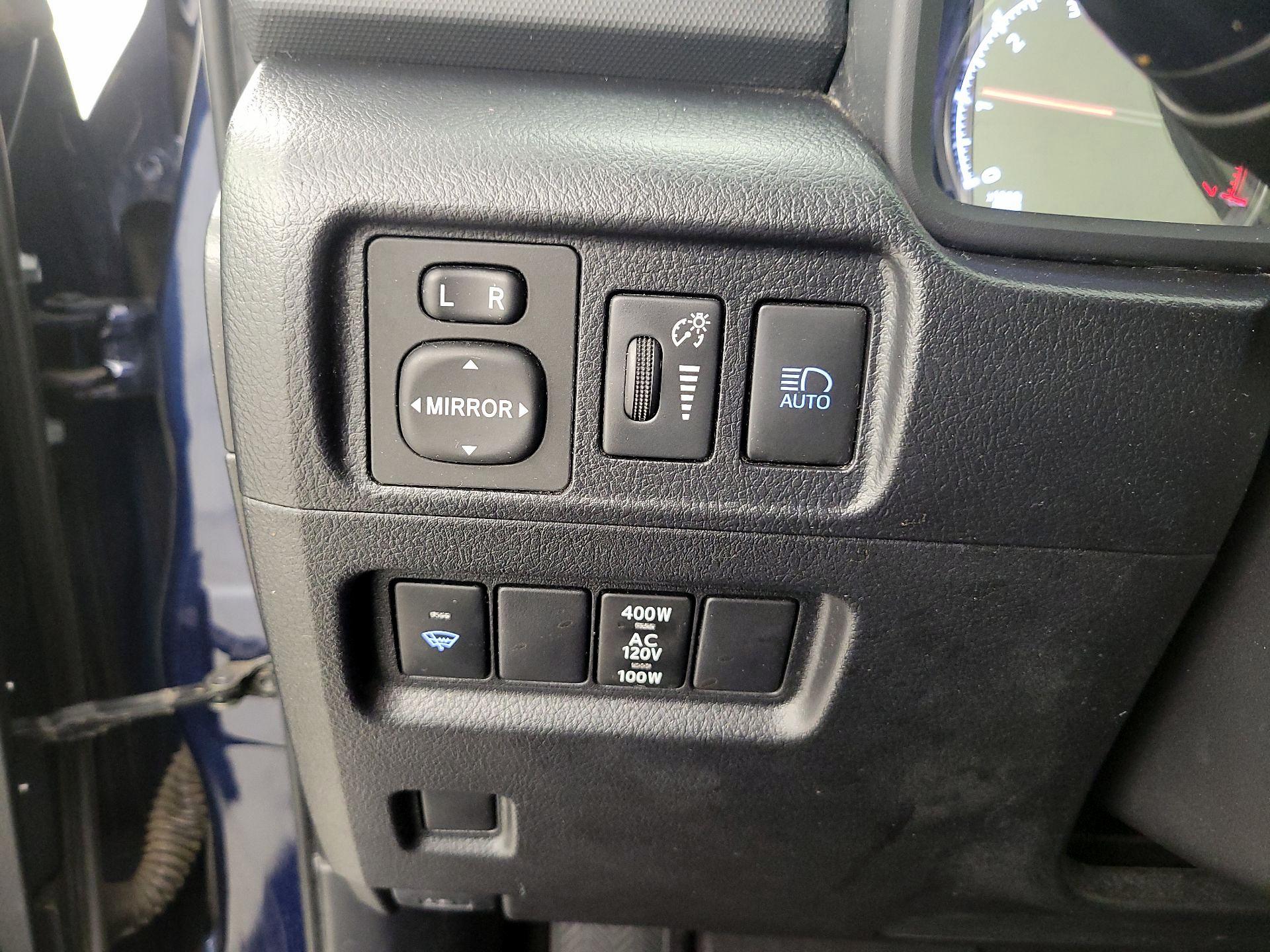 Thumbnail: 2020 Toyota 4Runner - 13