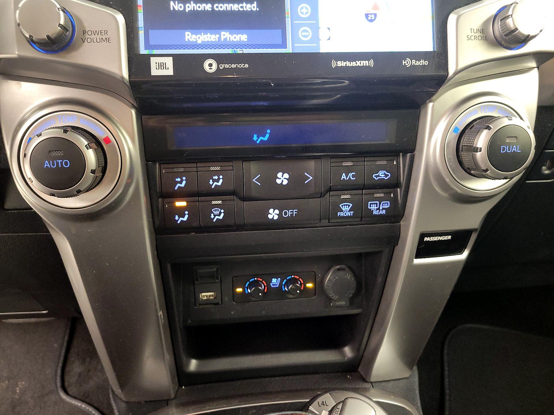 Thumbnail: 2020 Toyota 4Runner - 17