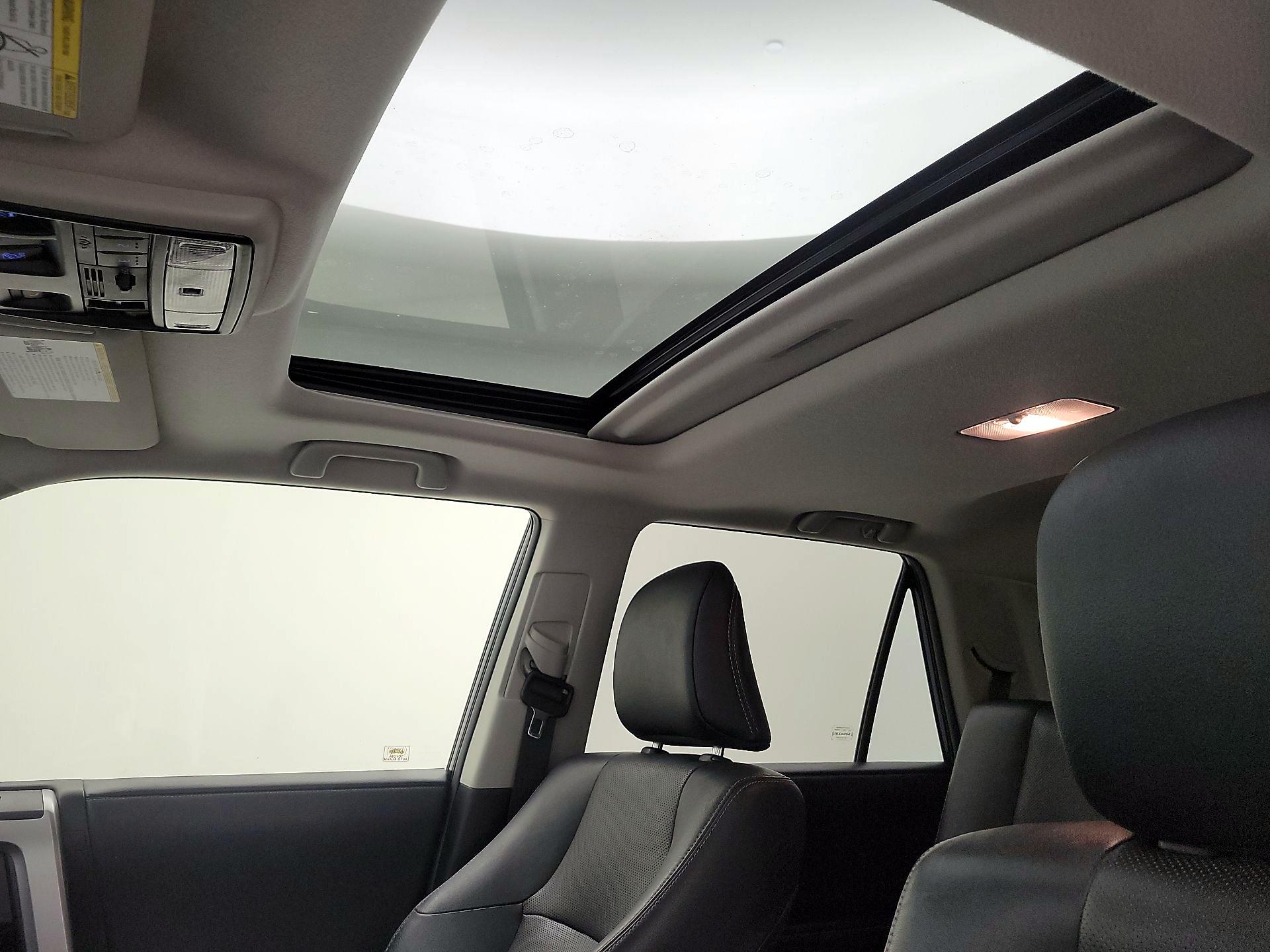 Thumbnail: 2020 Toyota 4Runner - 20