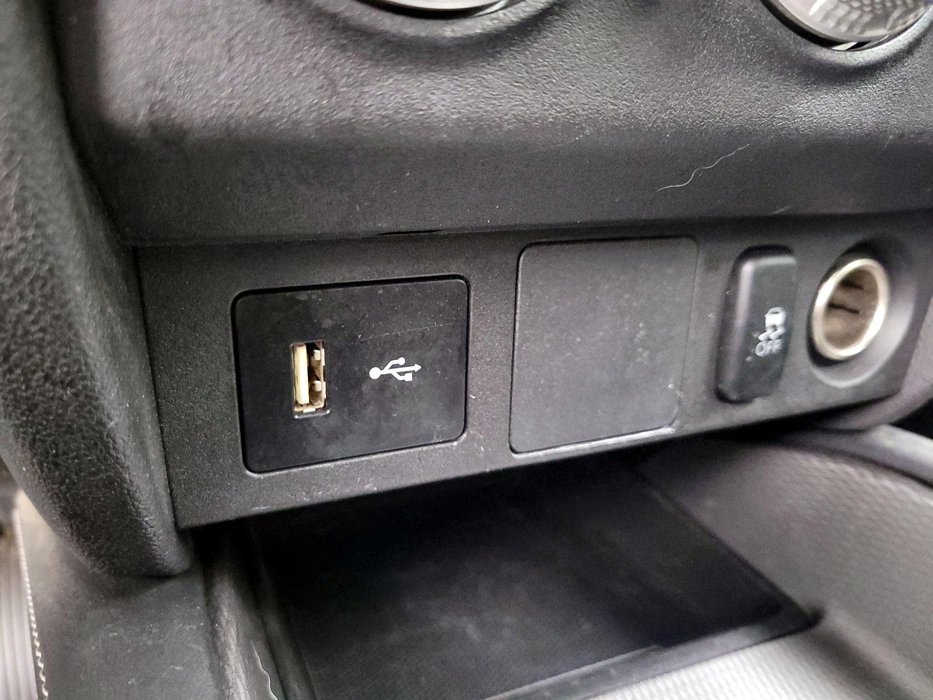 Thumbnail: 2020 Mitsubishi Outlander Sport - 18