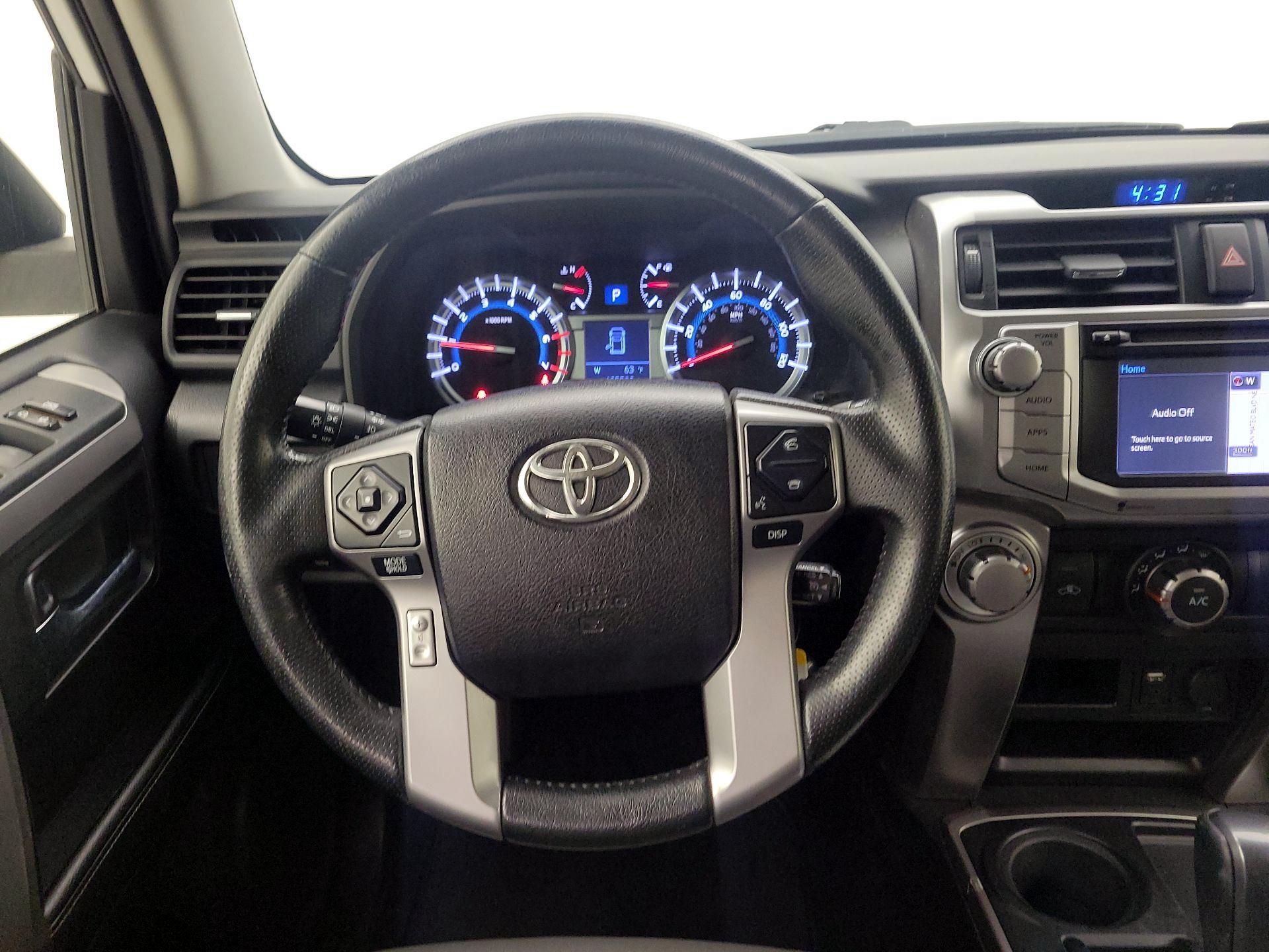 Thumbnail: 2014 Toyota 4Runner - 10
