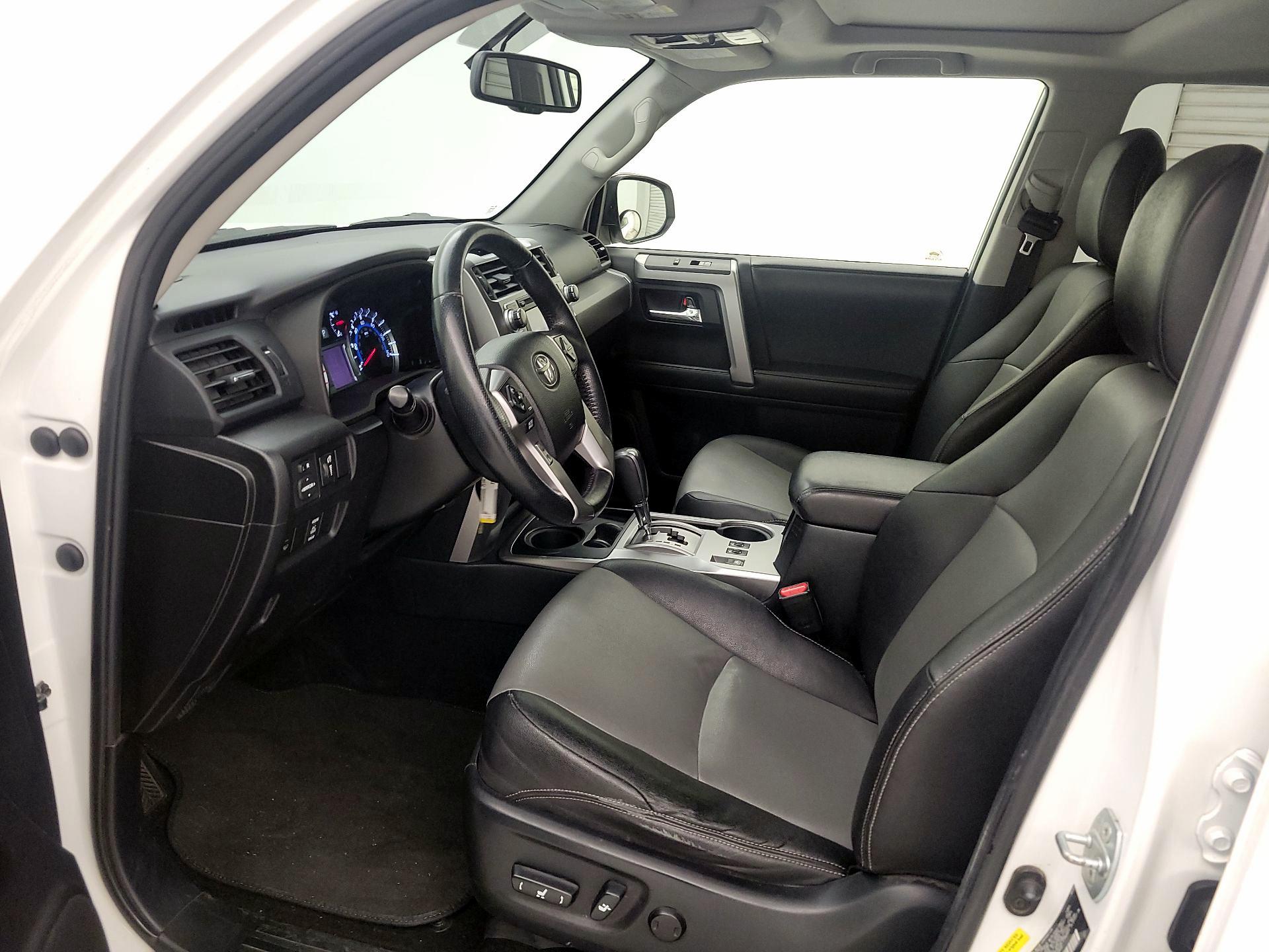 Thumbnail: 2014 Toyota 4Runner - 11