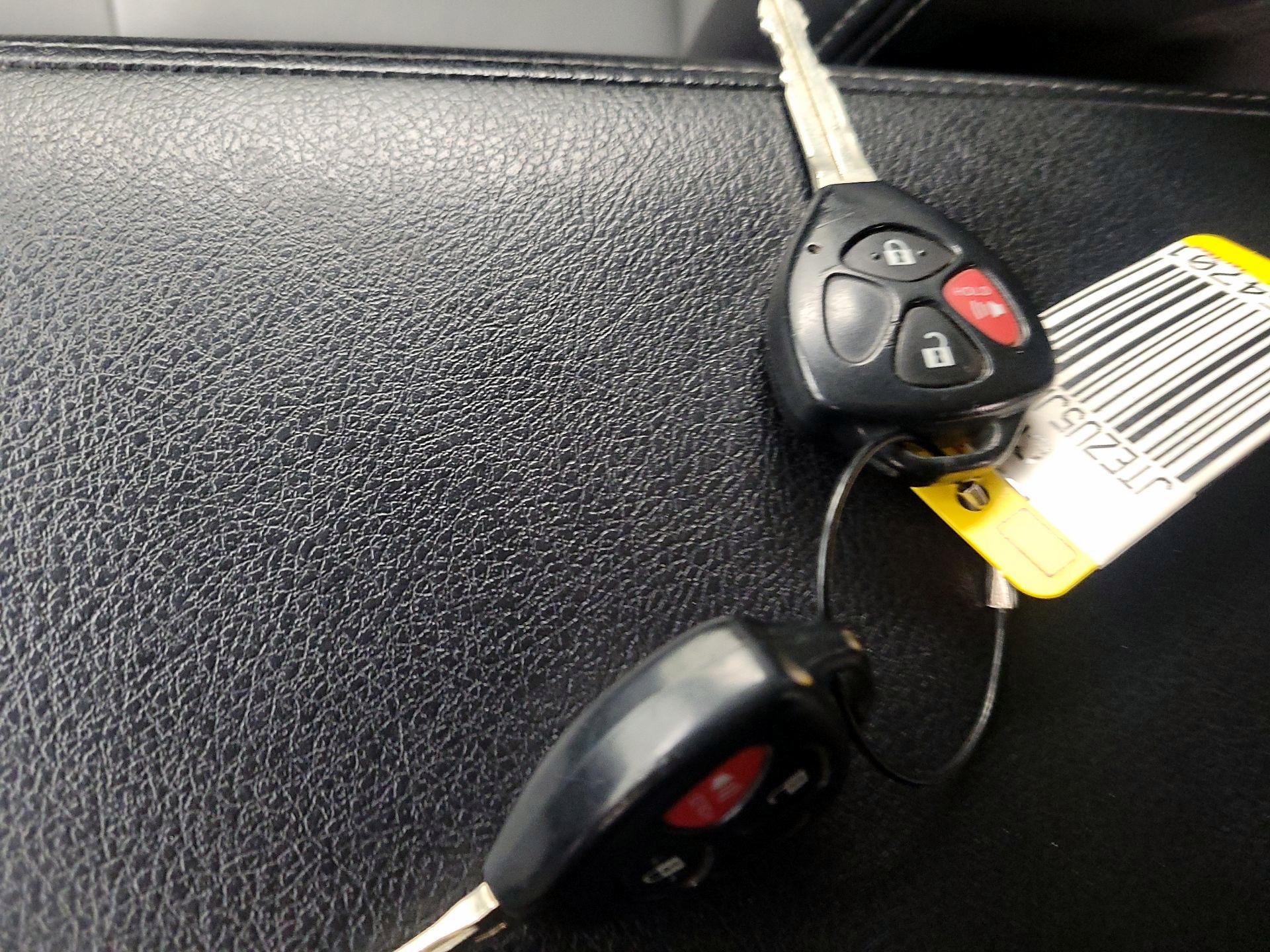 Thumbnail: 2014 Toyota 4Runner - 18