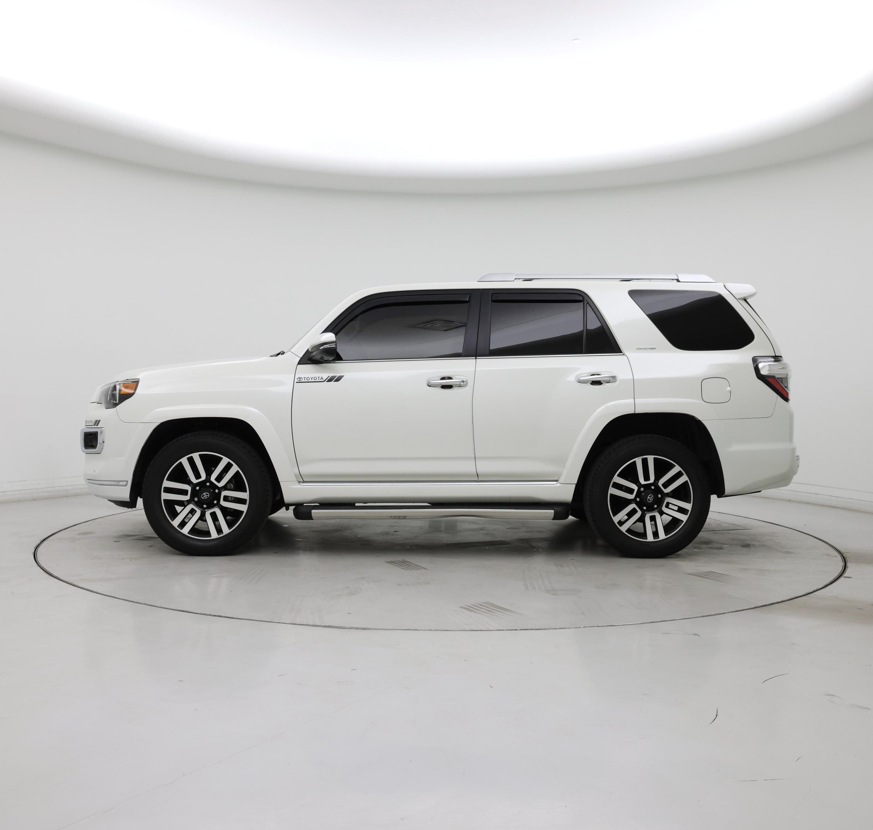 Thumbnail: 2023 Toyota 4Runner - 3
