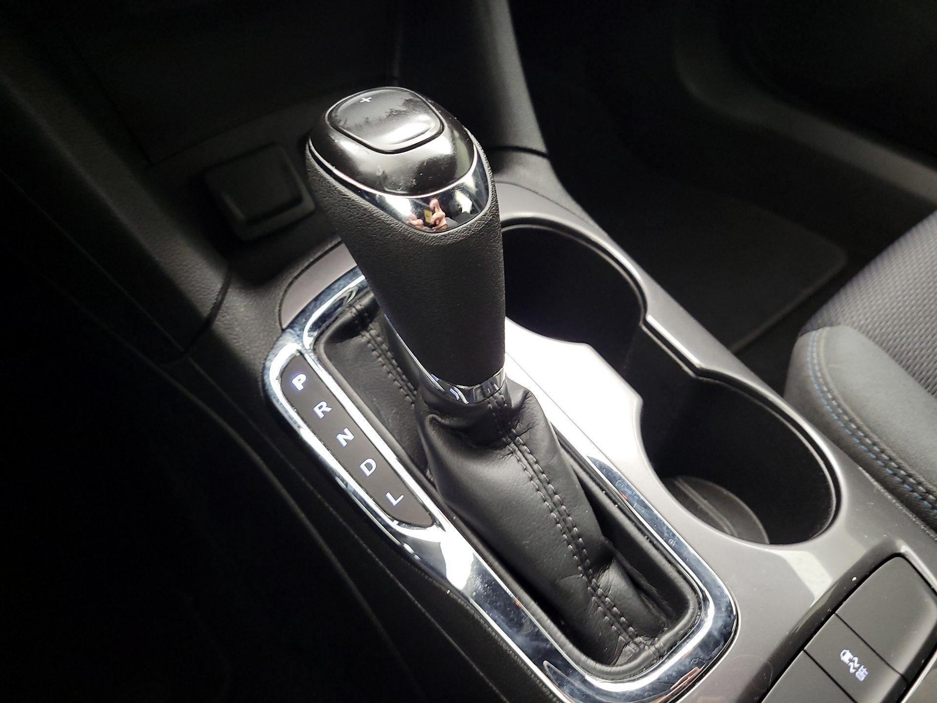 Thumbnail: 2018 Chevrolet Cruze - 17