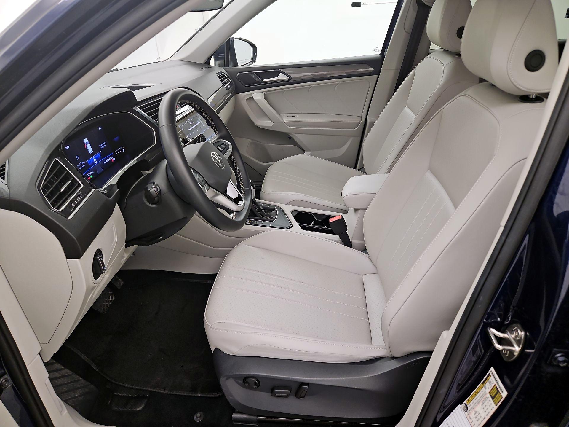 Thumbnail: 2024 Volkswagen Tiguan - 11