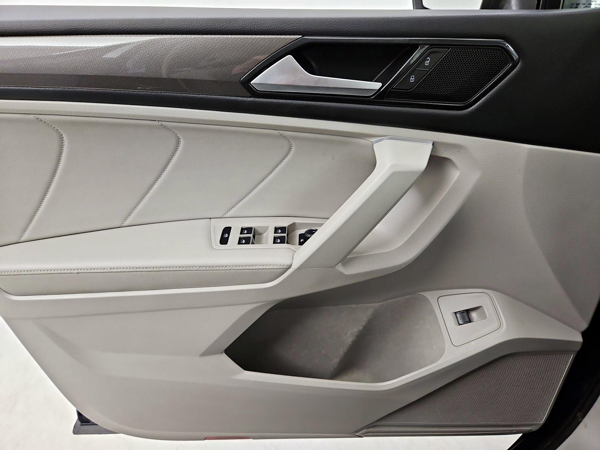 Thumbnail: 2024 Volkswagen Tiguan - 12