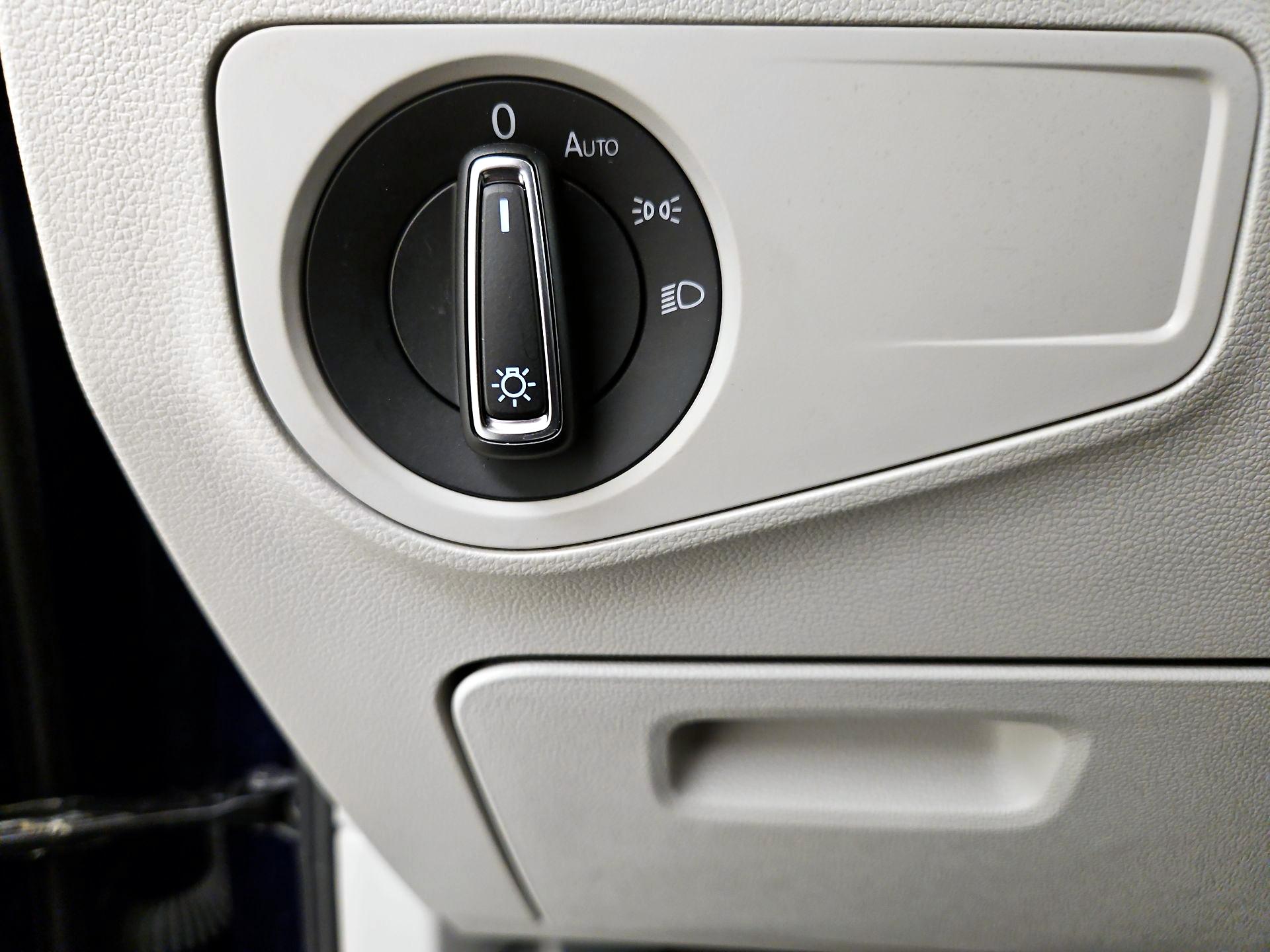 Thumbnail: 2024 Volkswagen Tiguan - 13