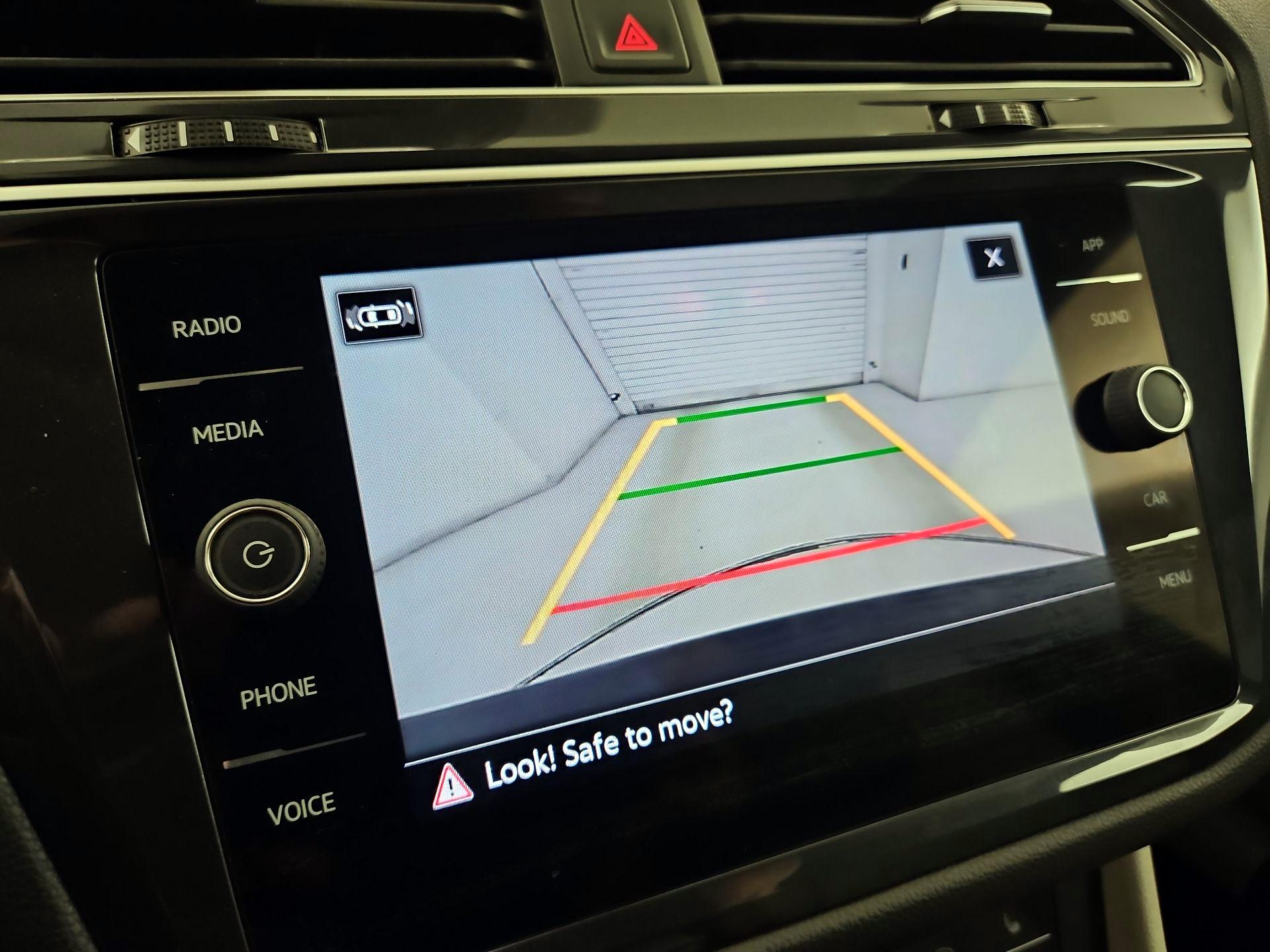 Thumbnail: 2024 Volkswagen Tiguan - 14