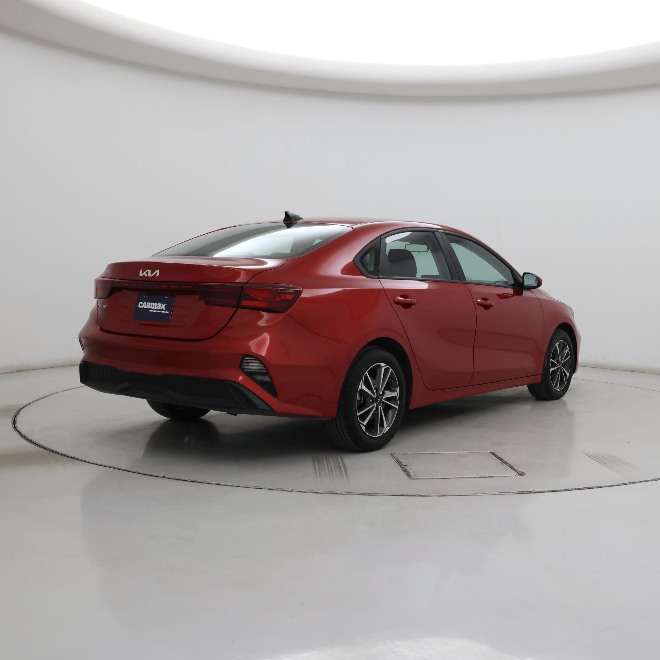 Thumbnail: 2024 Kia Forte - 8