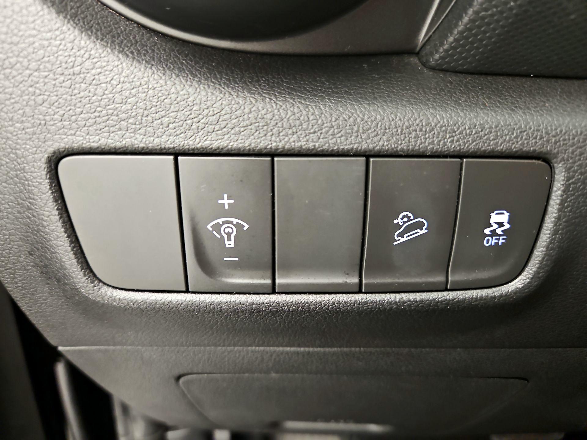 Thumbnail: 2023 Hyundai Kona - 13