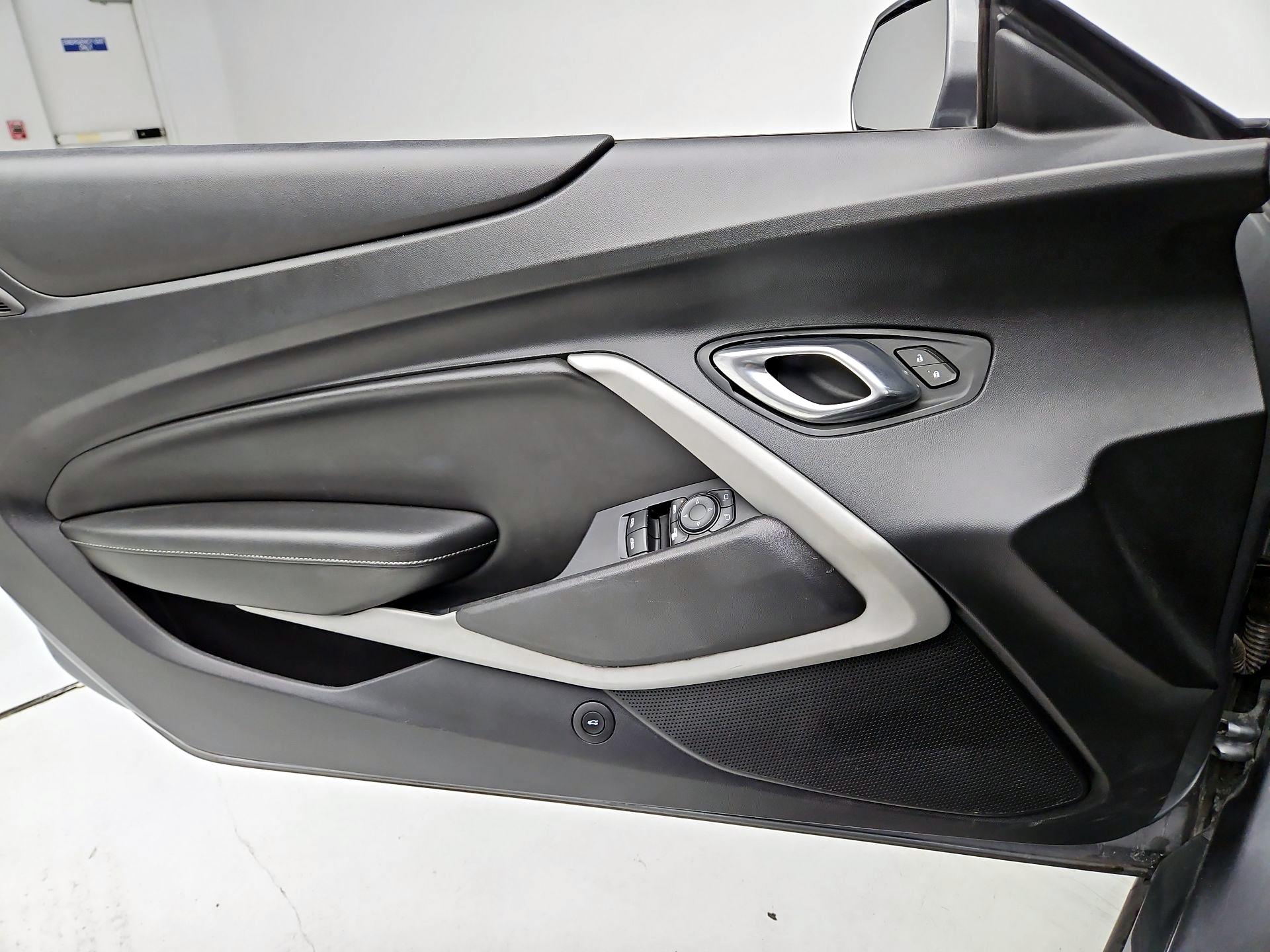 Thumbnail: 2020 Chevrolet Camaro - 12