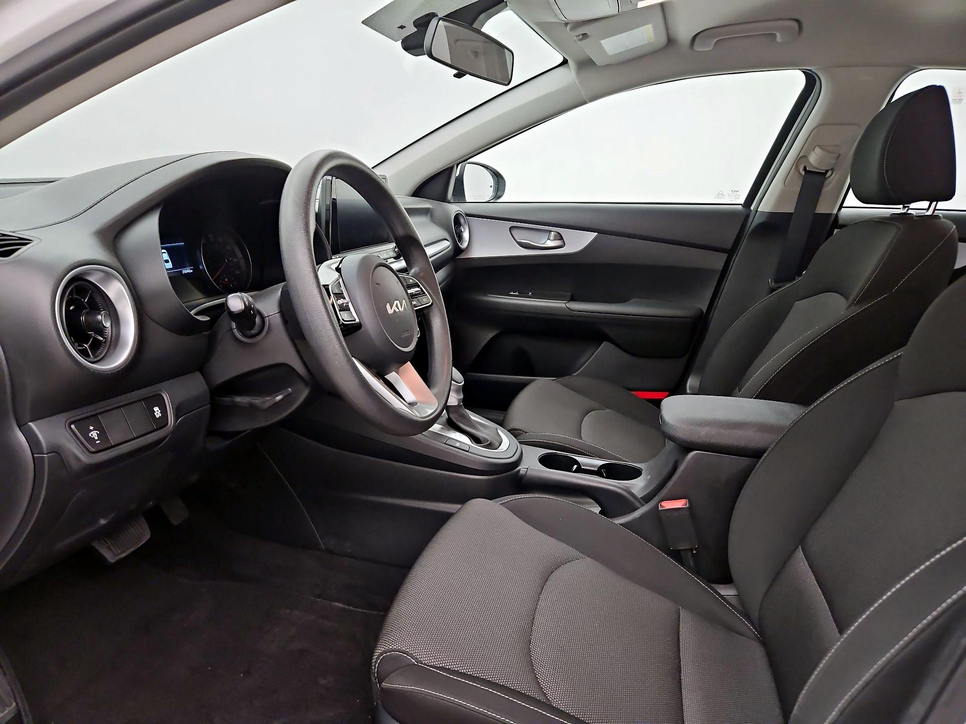 Thumbnail: 2024 Kia Forte - 11