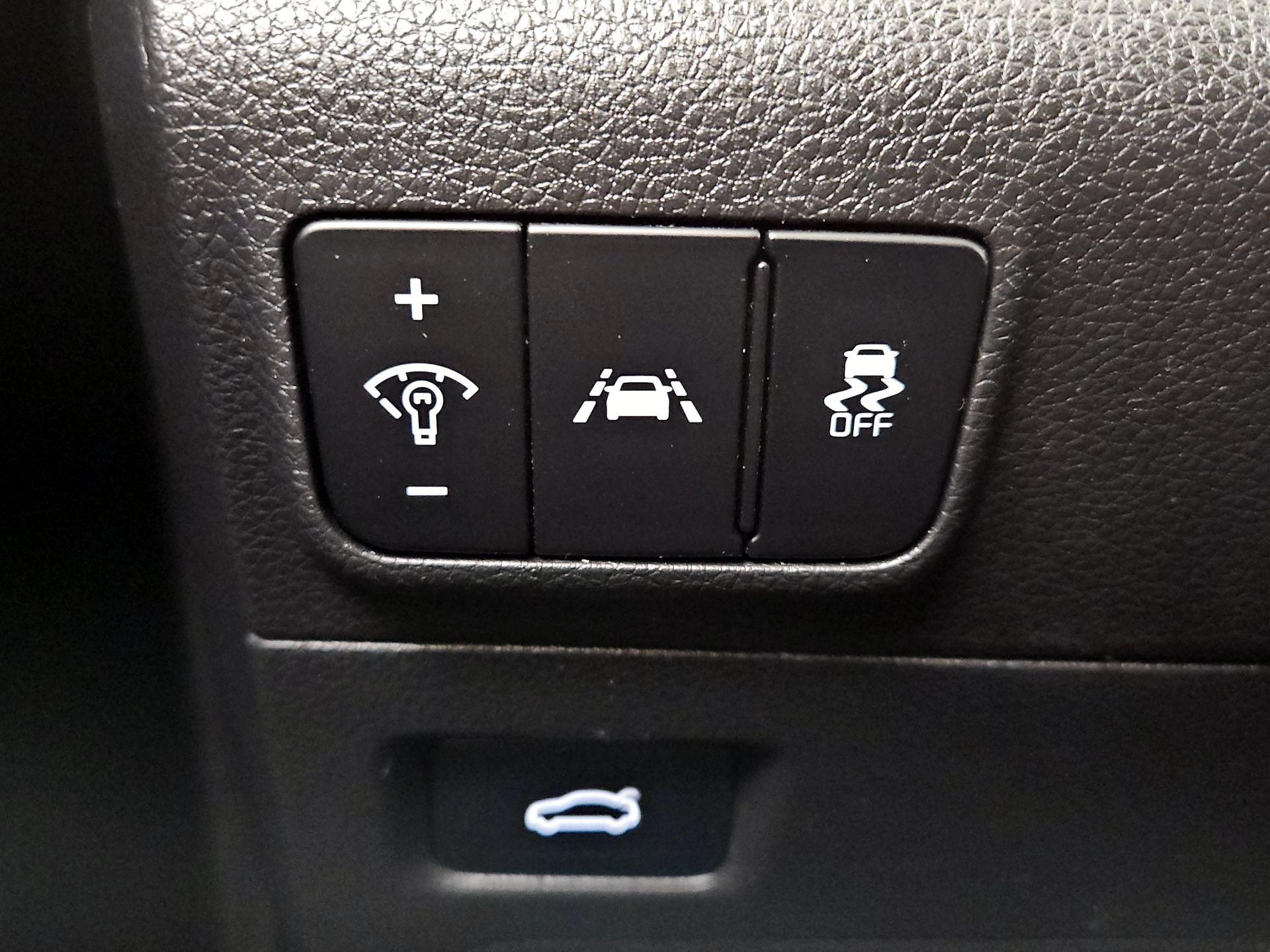 Thumbnail: 2023 Kia K5 - 13