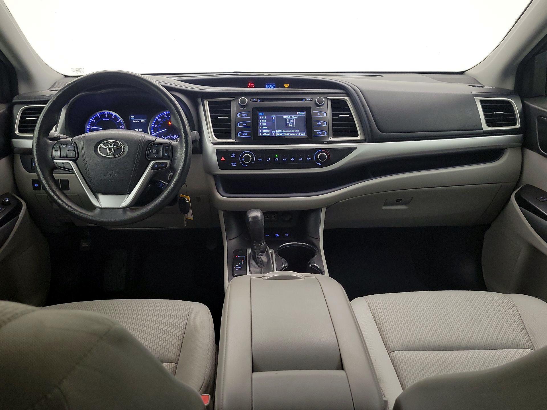 Thumbnail: 2018 Toyota Highlander - 9