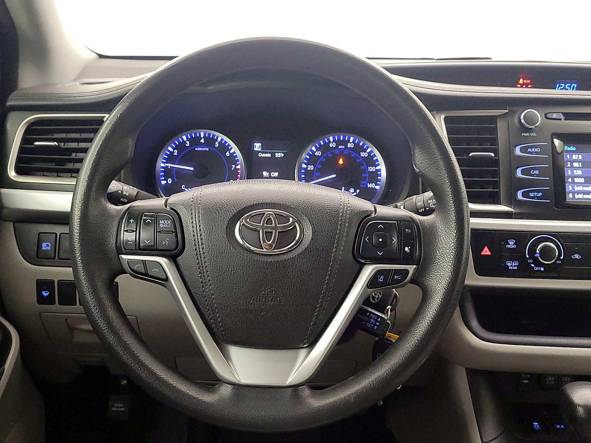 Thumbnail: 2018 Toyota Highlander - 10