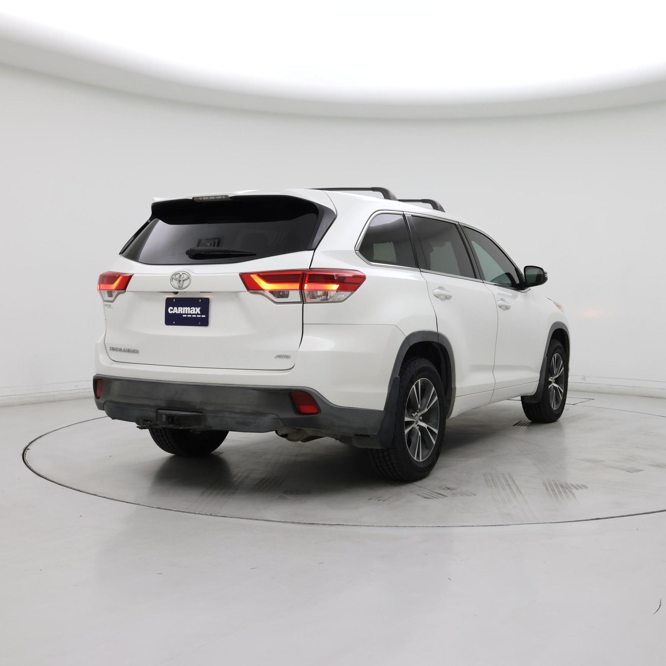 Thumbnail: 2018 Toyota Highlander - 8