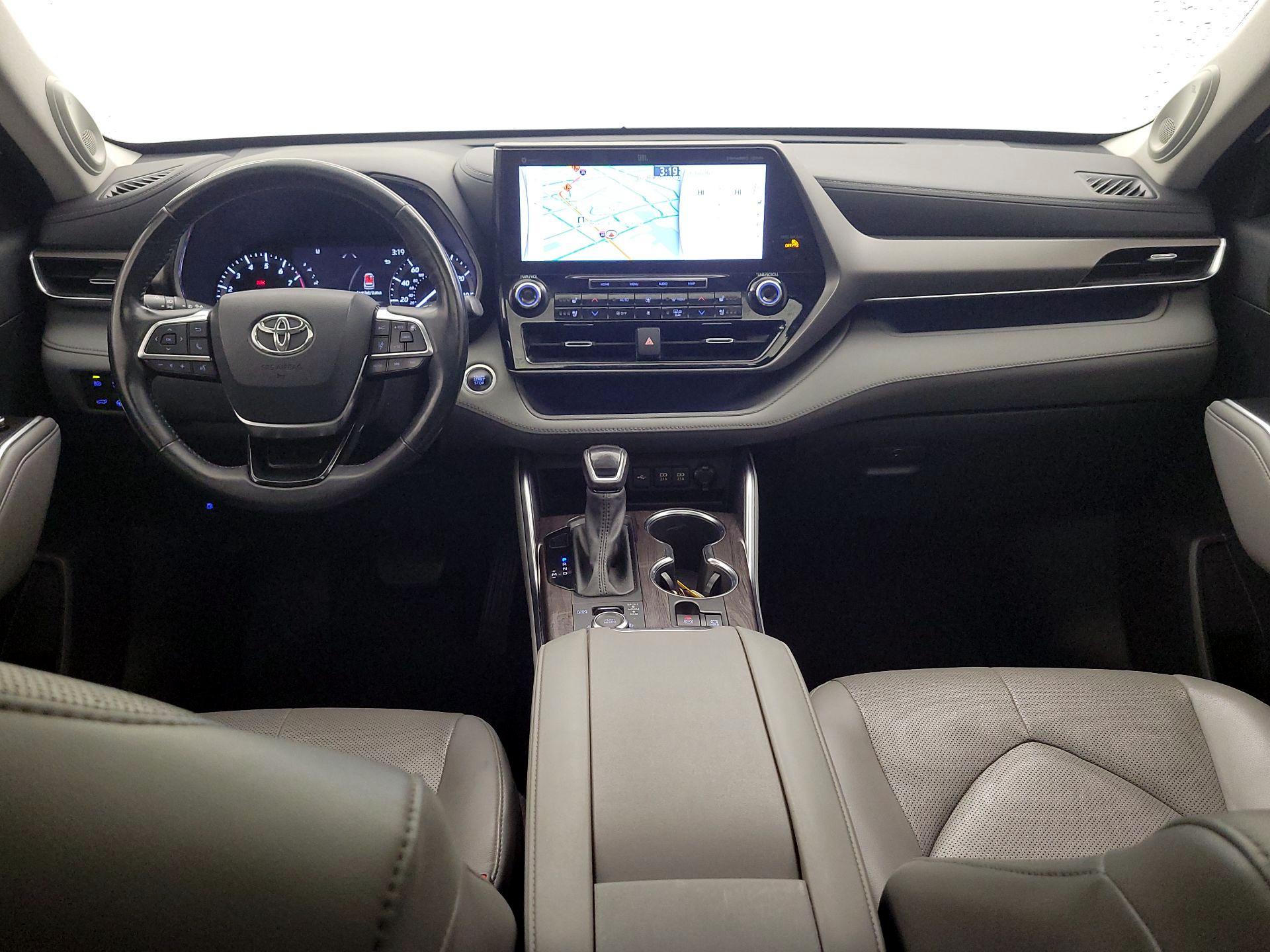 Thumbnail: 2021 Toyota Highlander - 9