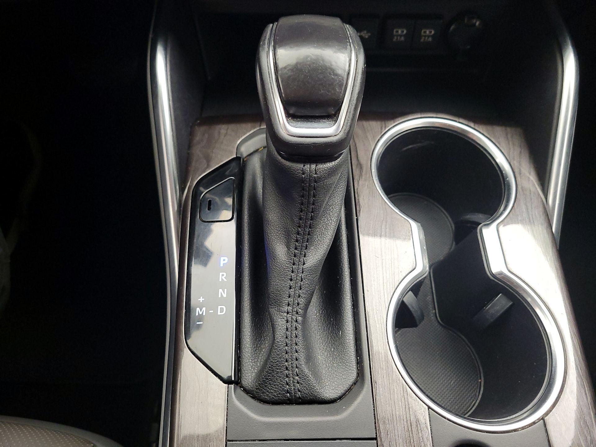 Thumbnail: 2021 Toyota Highlander - 18