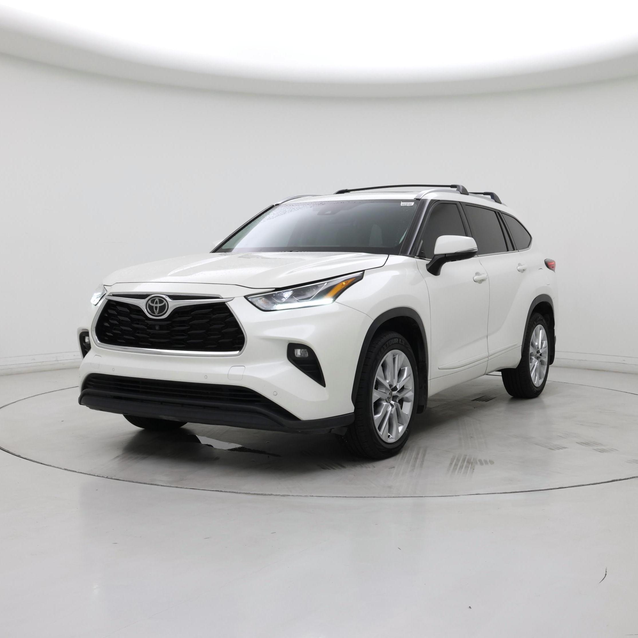 Thumbnail: 2021 Toyota Highlander - 4