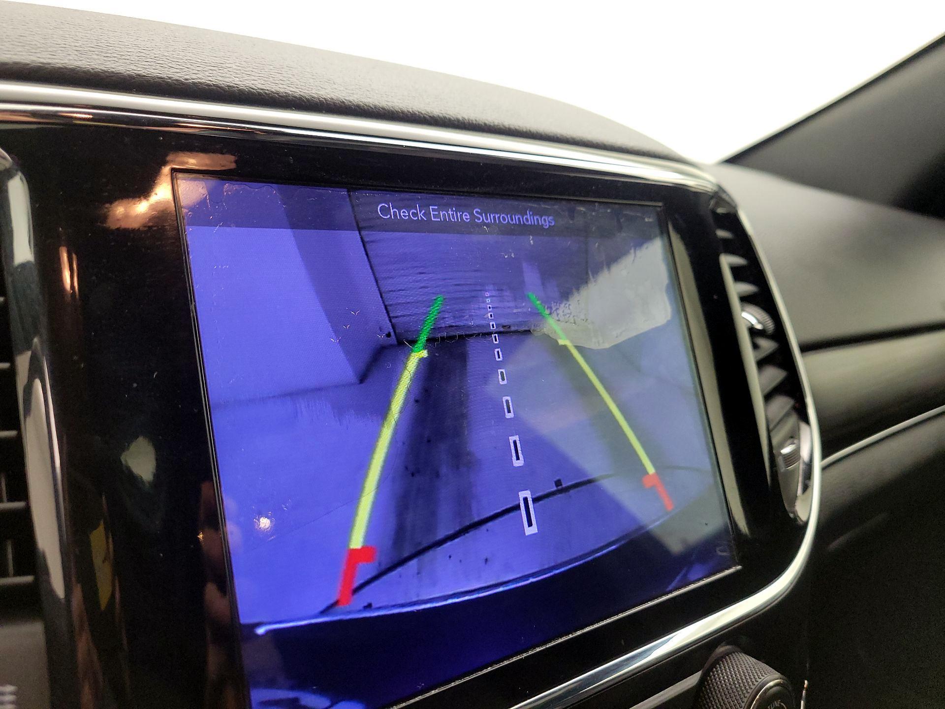 Thumbnail: 2019 Jeep Grand Cherokee - 14