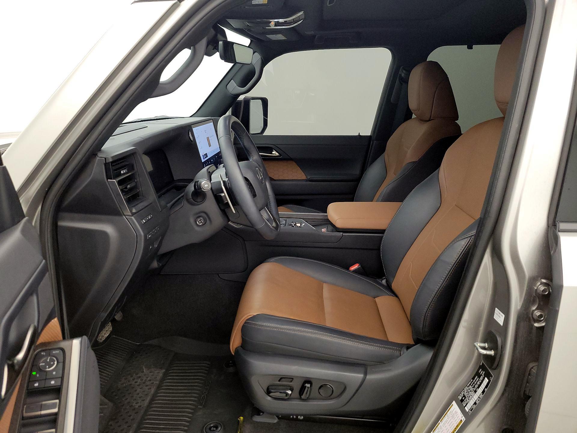 Thumbnail: 2025 Lexus GX - 11