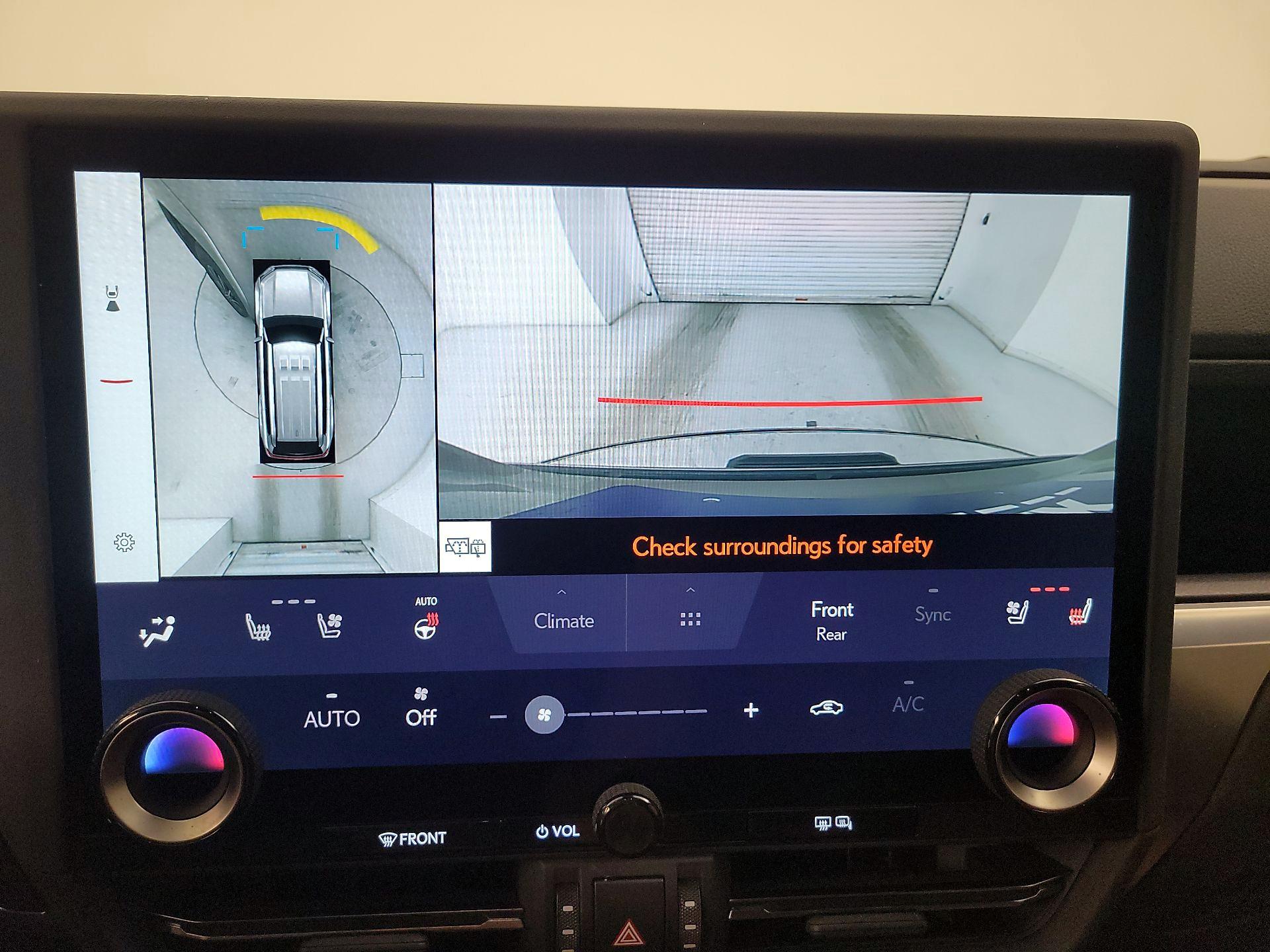 Thumbnail: 2025 Lexus GX - 15