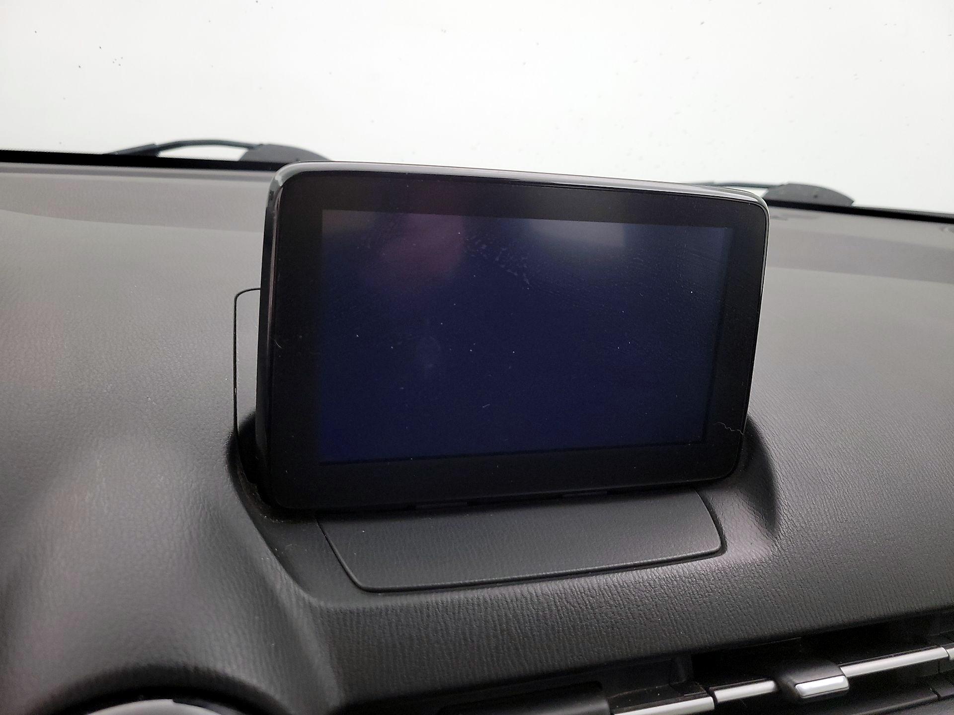 Thumbnail: 2019 Toyota Yaris - 13