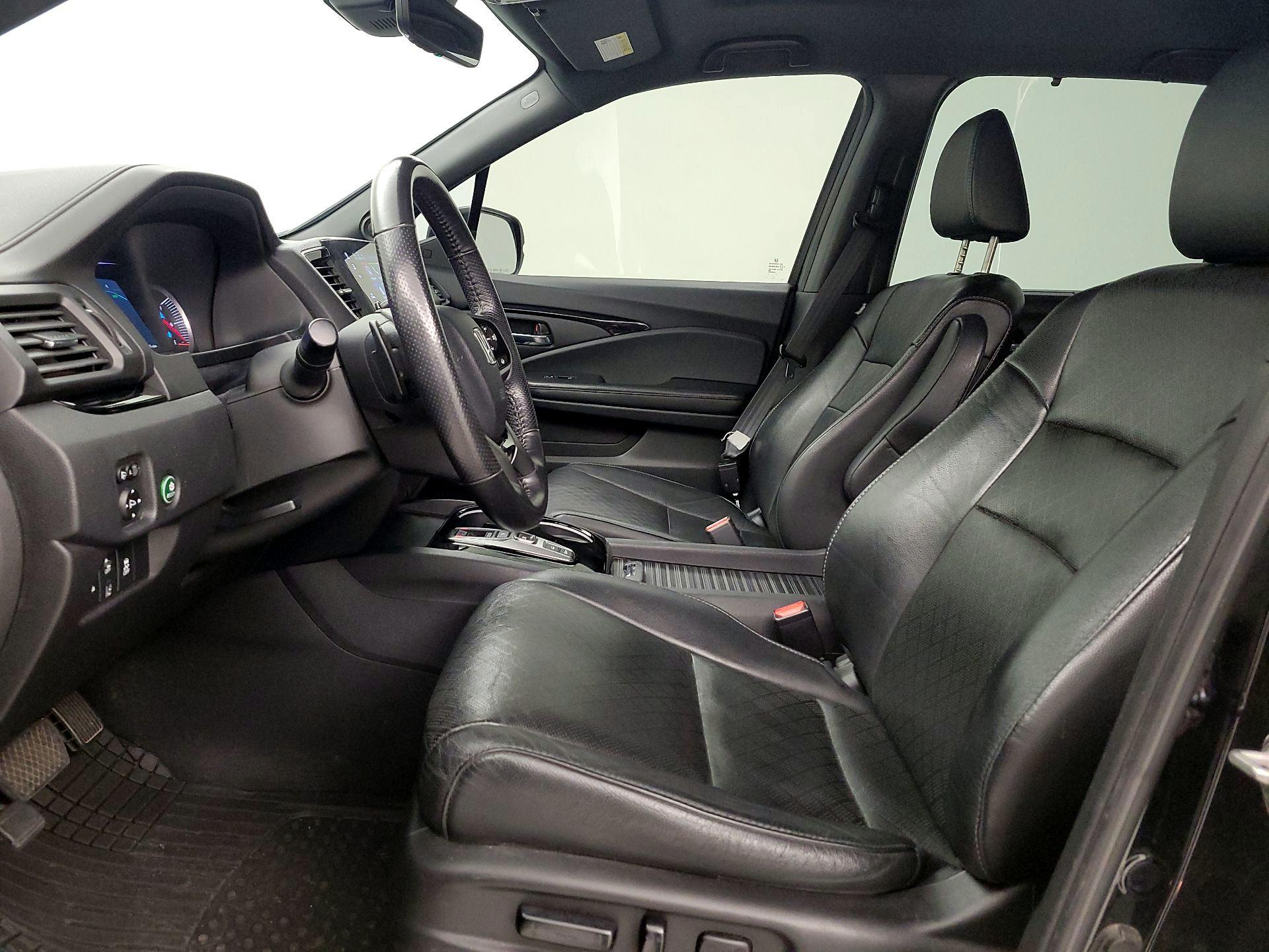 Thumbnail: 2019 Honda Passport - 11