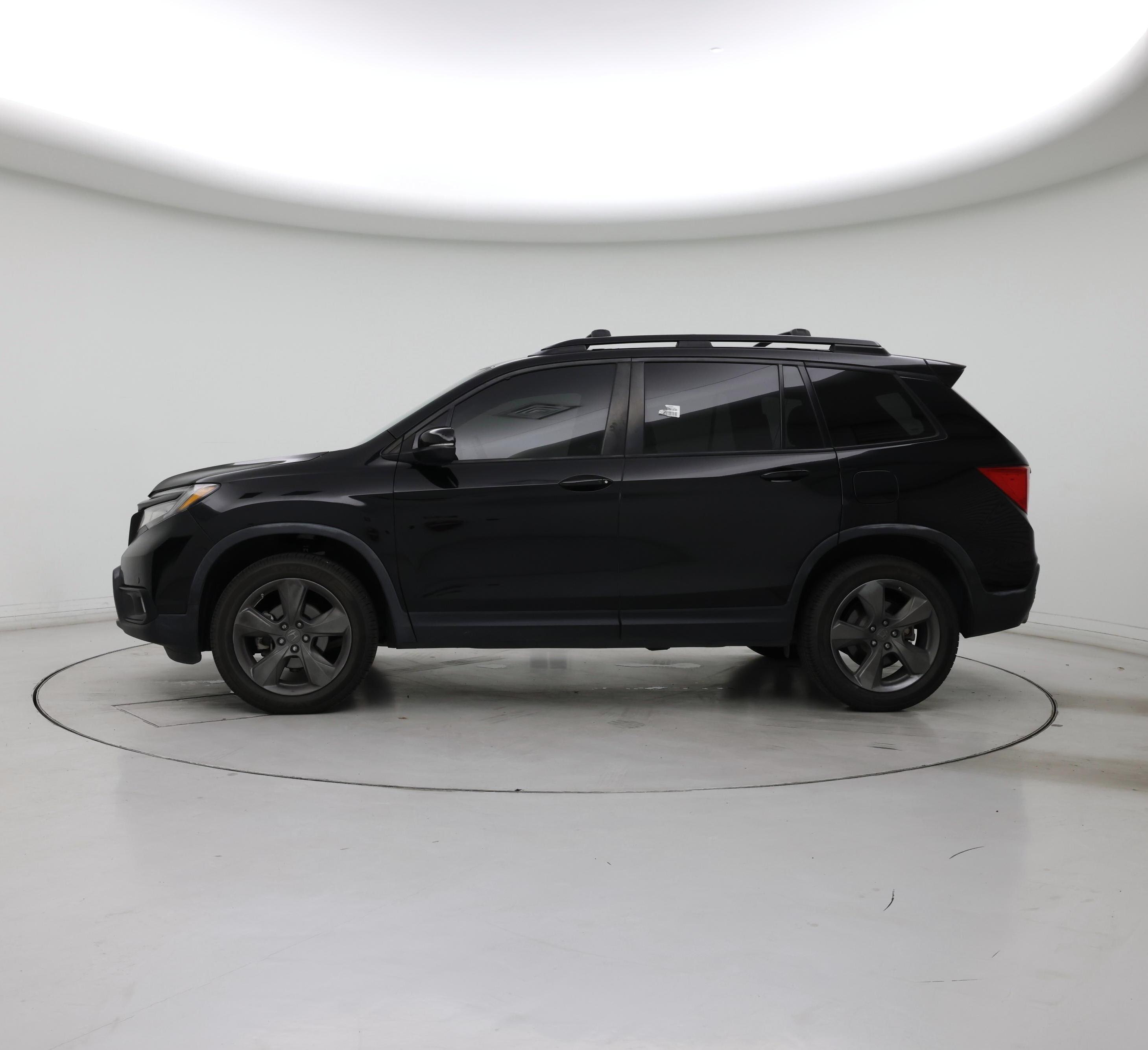 Thumbnail: 2019 Honda Passport - 3