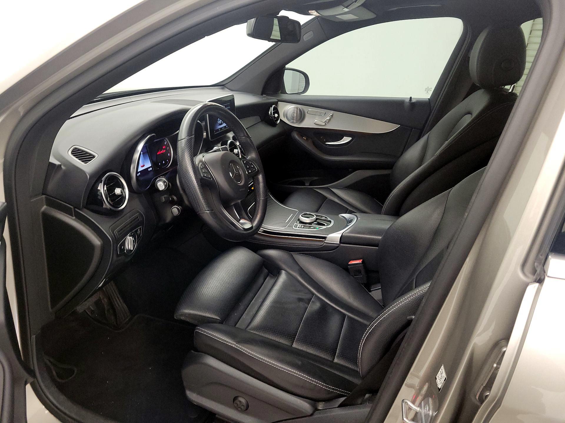 Thumbnail: 2019 Mercedes-Benz GLC - 11