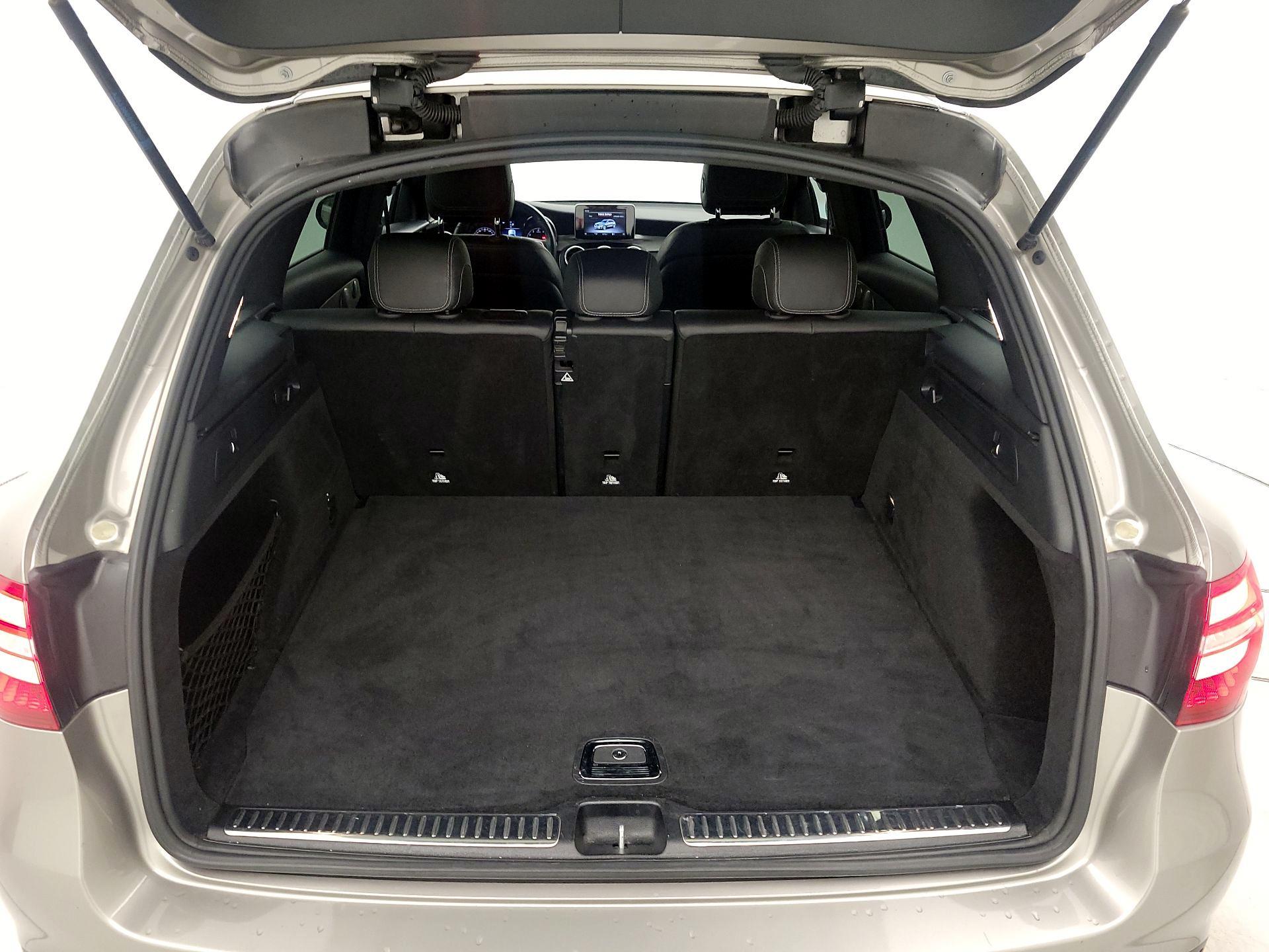 Thumbnail: 2019 Mercedes-Benz GLC - 16