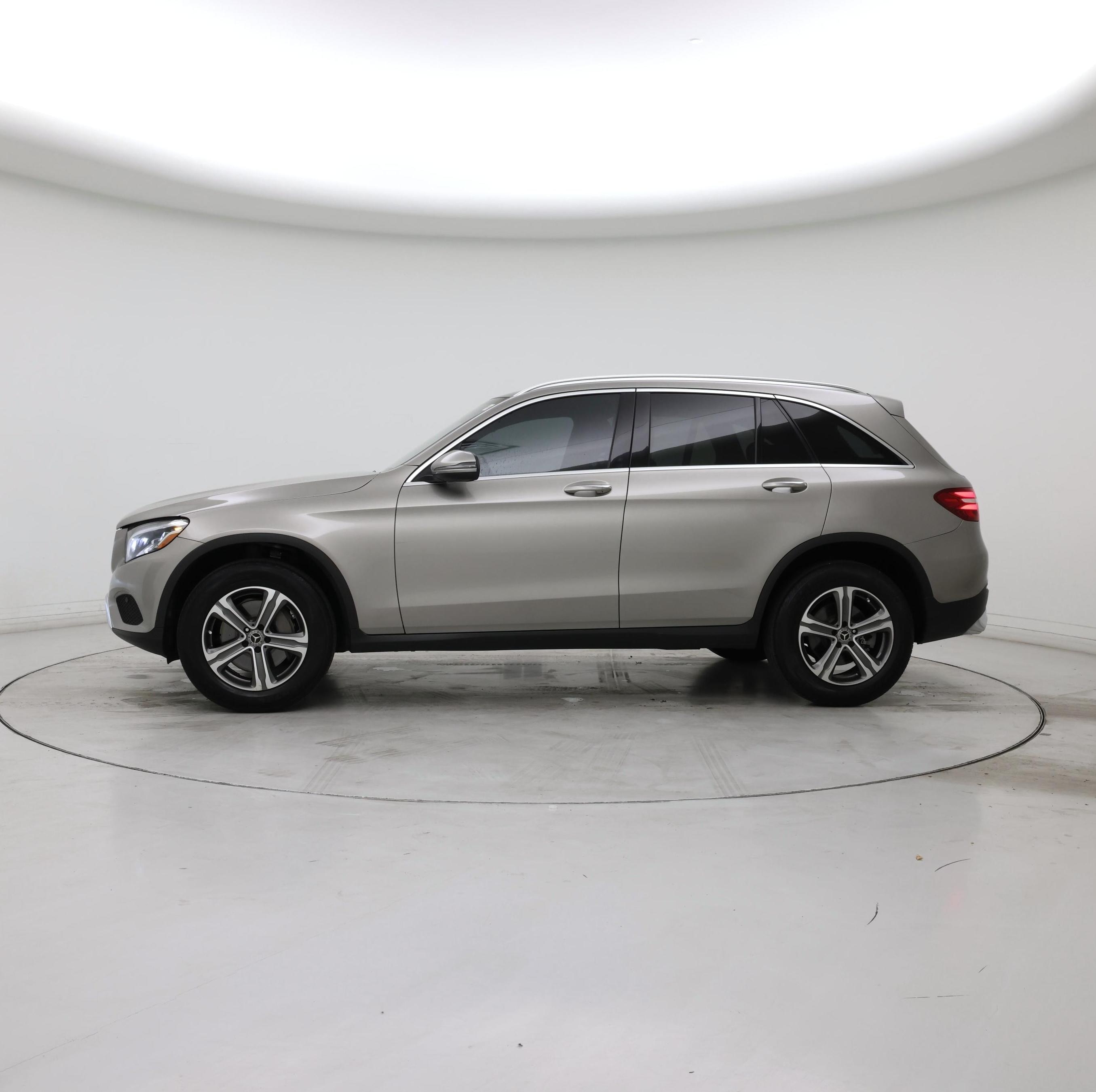Thumbnail: 2019 Mercedes-Benz GLC - 3