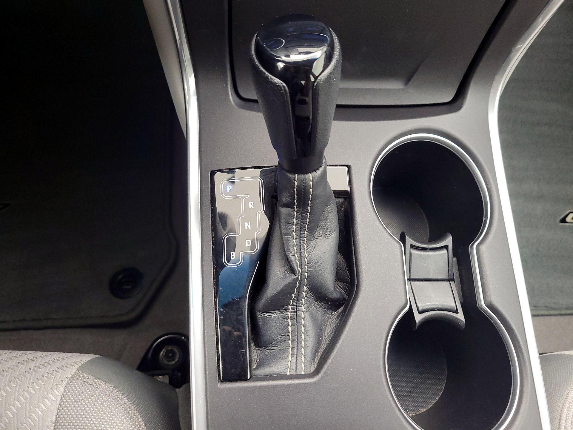 Thumbnail: 2015 Toyota Camry - 17