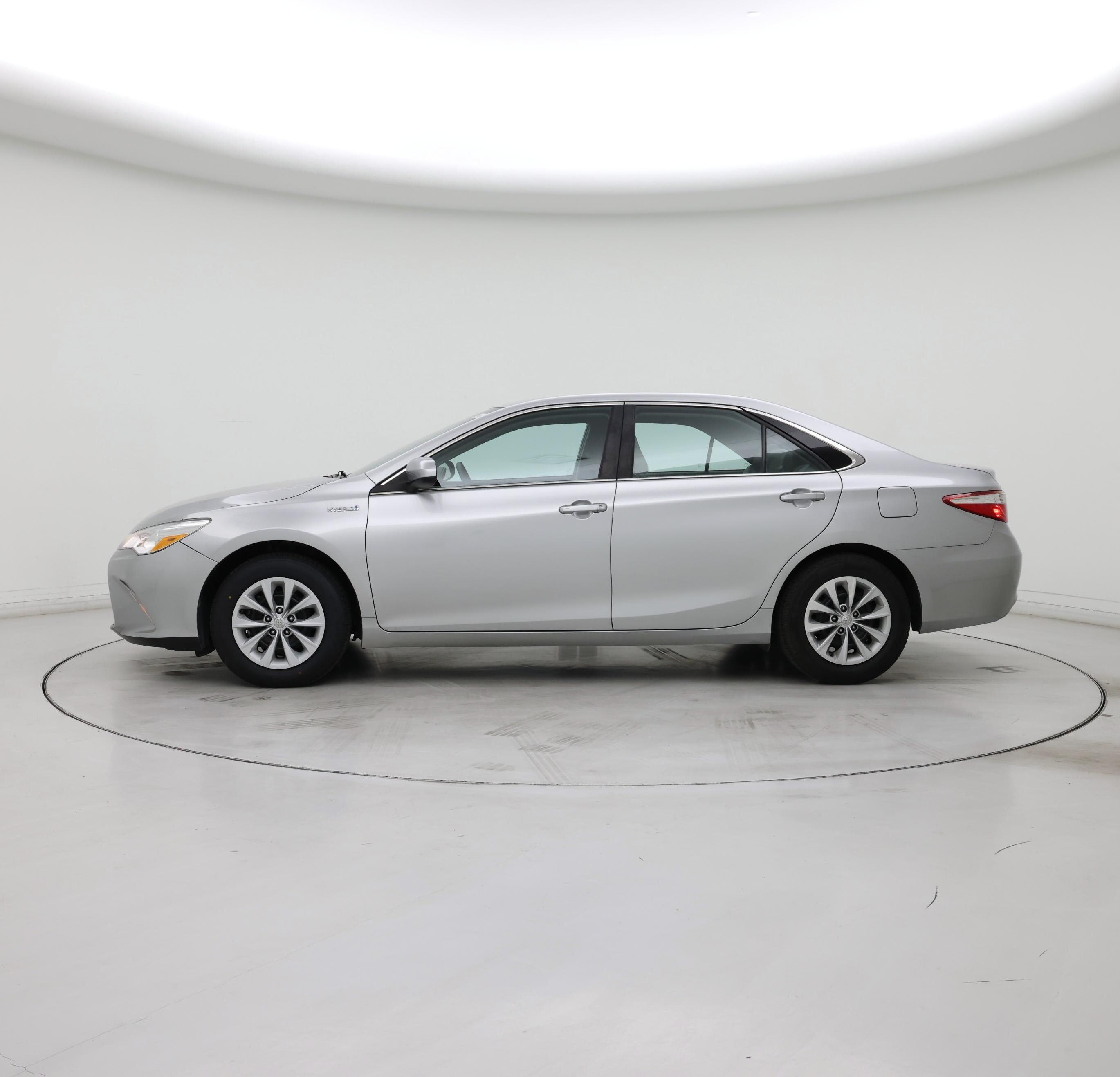 Thumbnail: 2015 Toyota Camry - 3