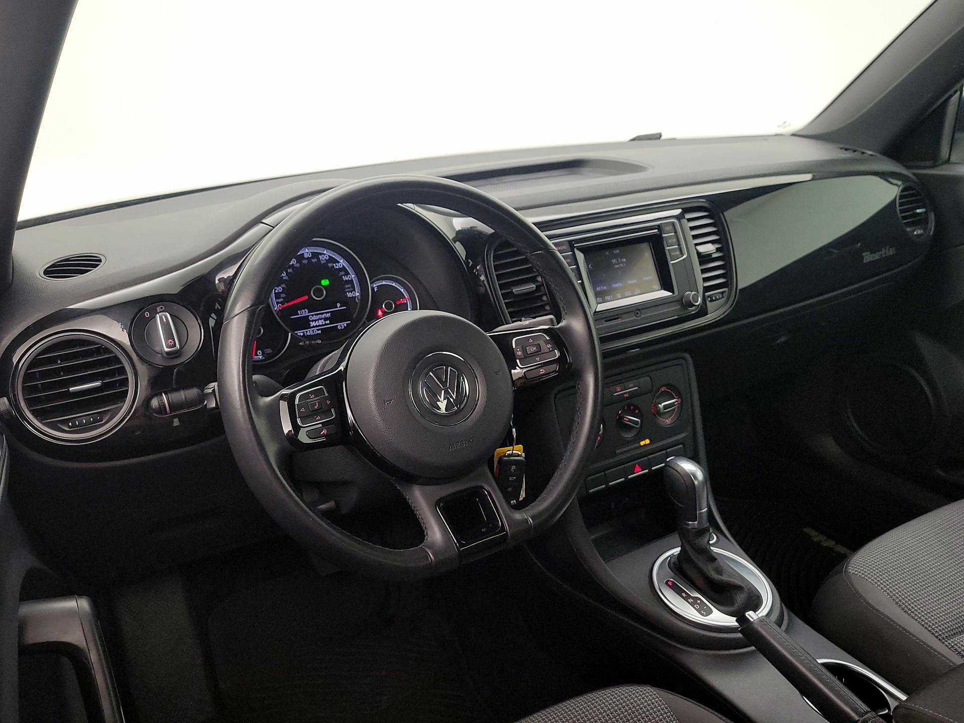 Thumbnail: 2018 Volkswagen Beetle - 9